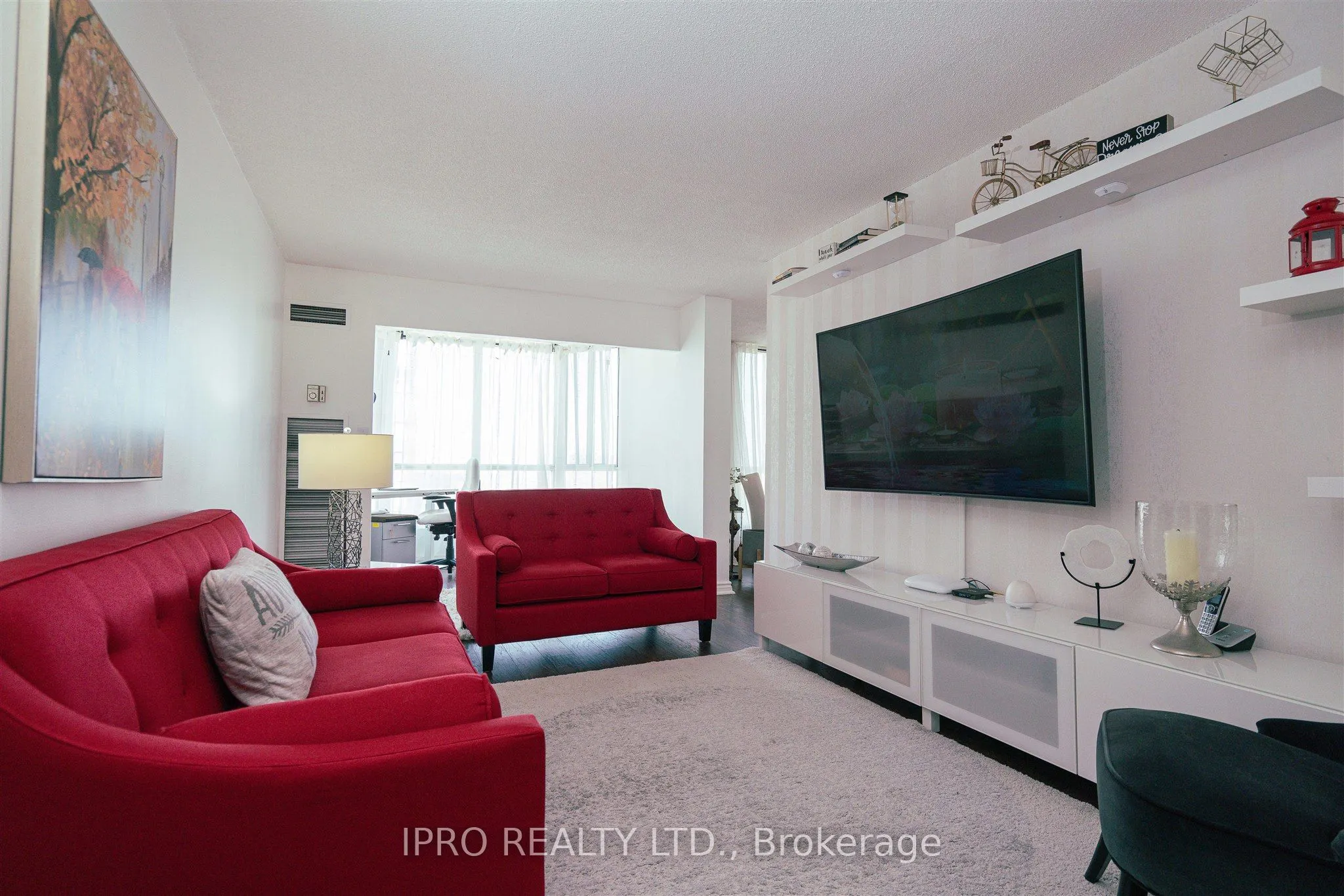 145 Hillcrest Avenue, #1907
