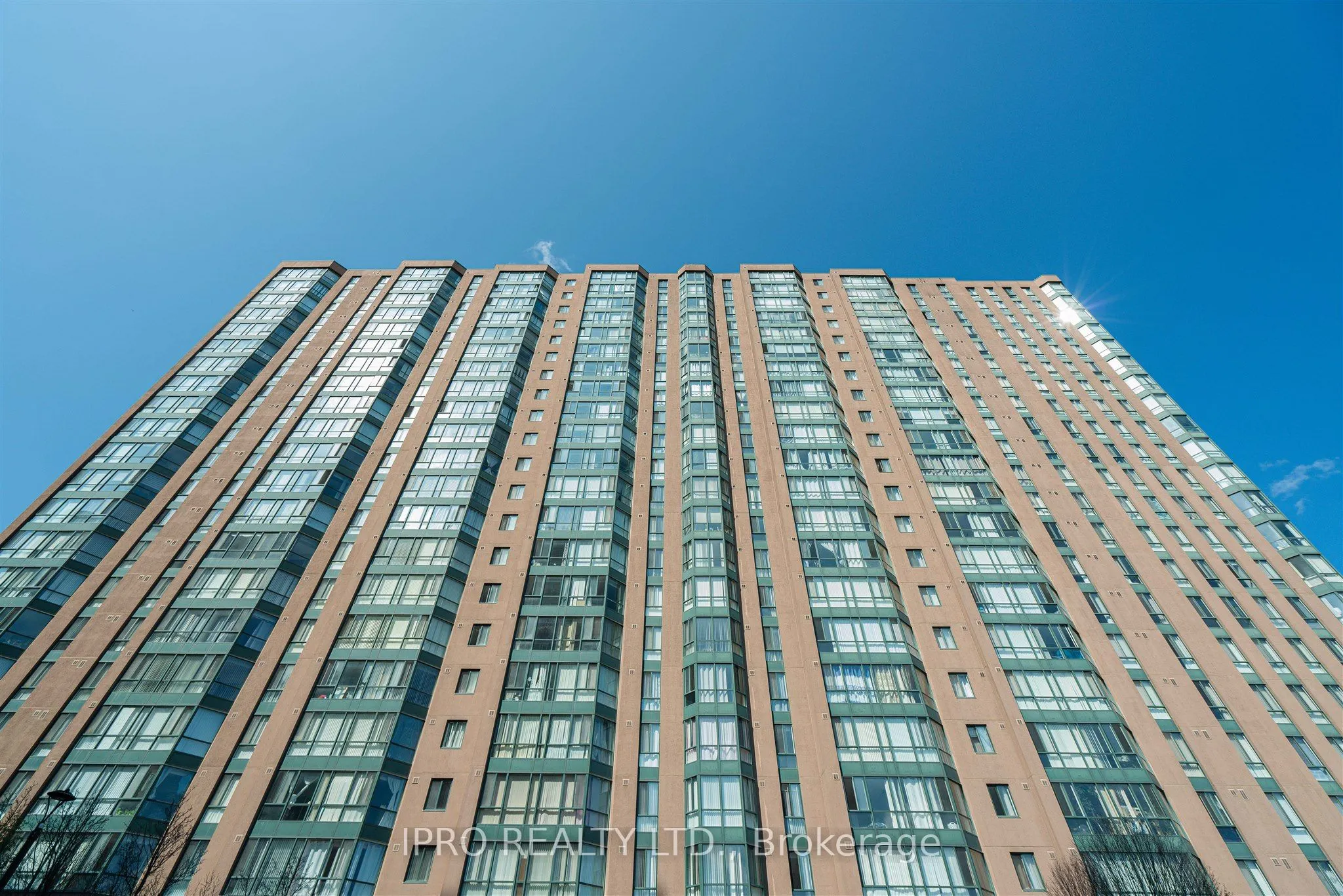 145 Hillcrest Avenue, #1907