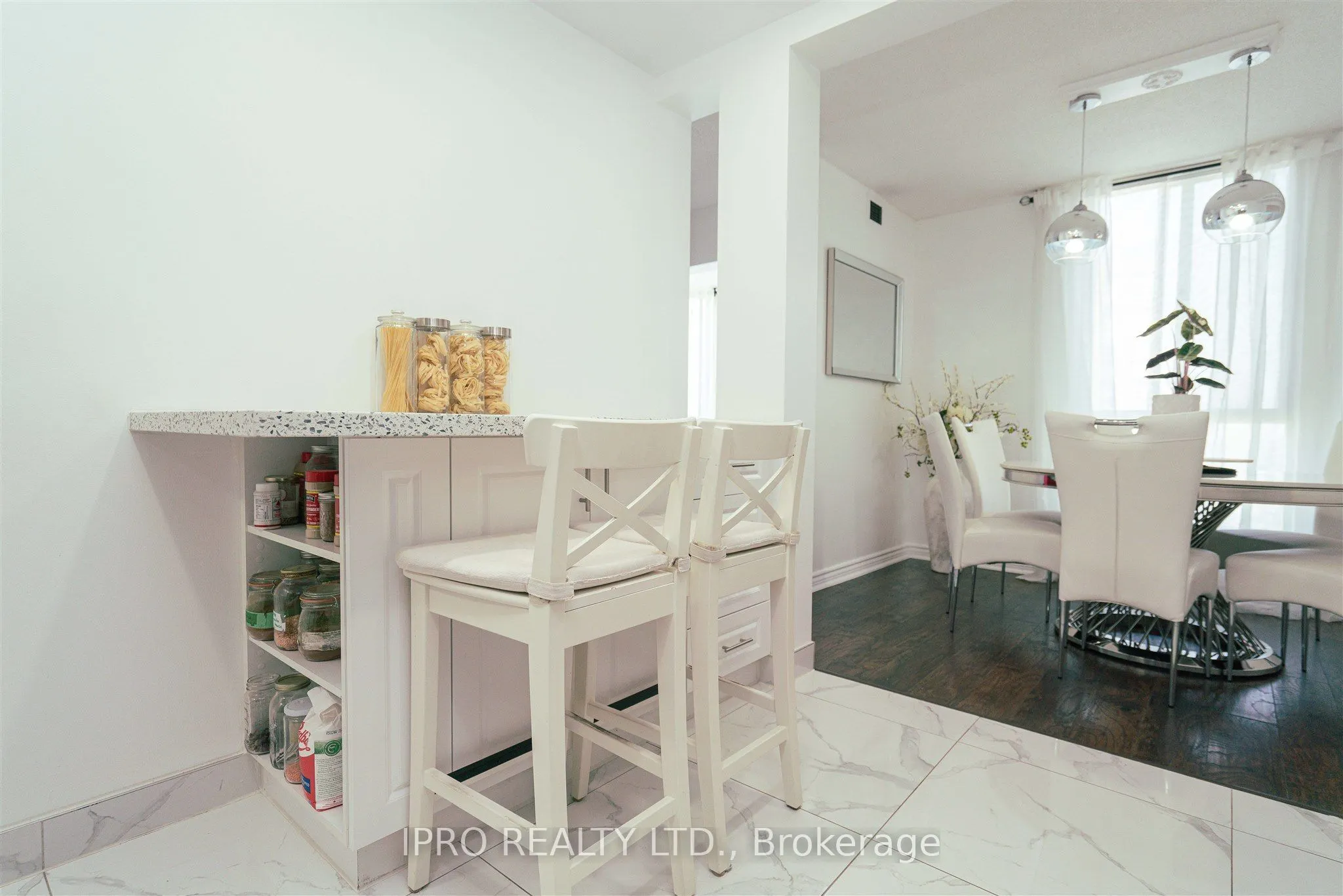 145 Hillcrest Avenue, #1907