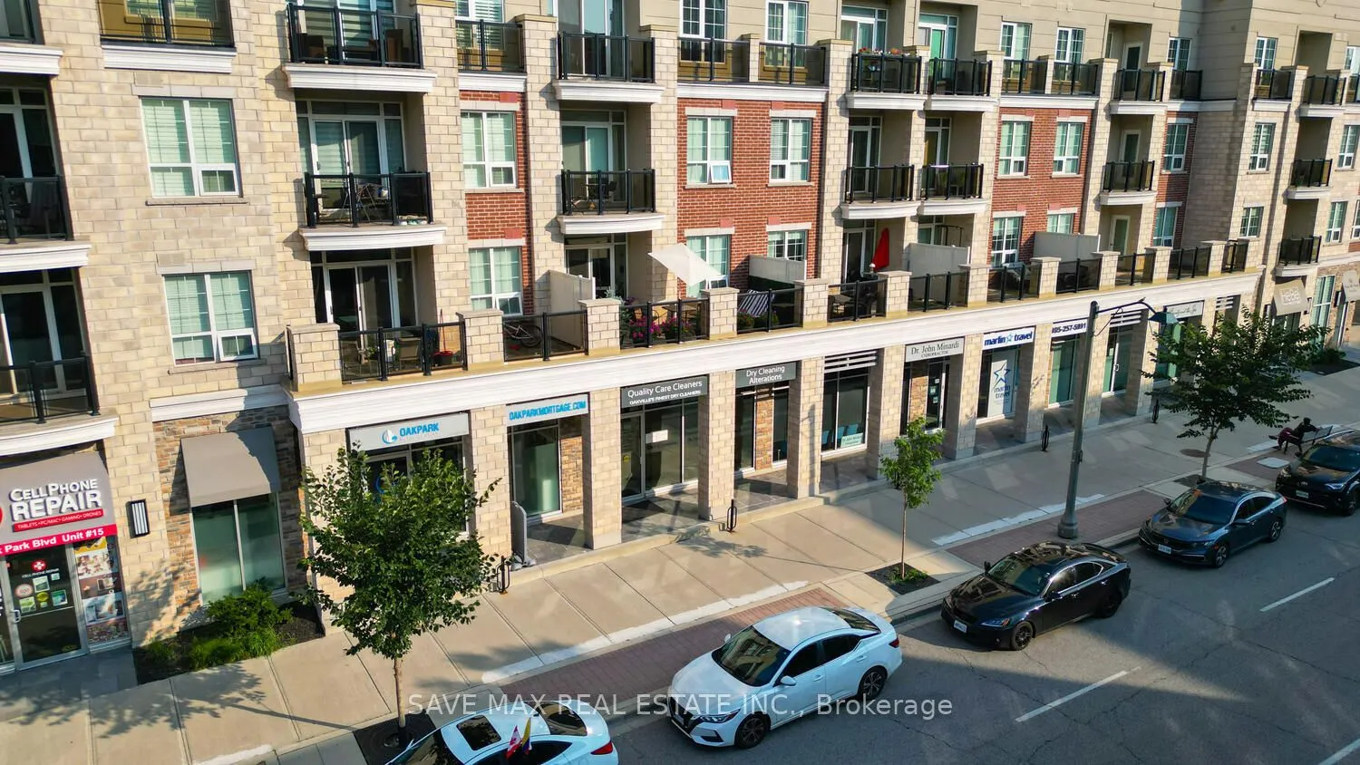 216 Oak Park Boulevard, #113