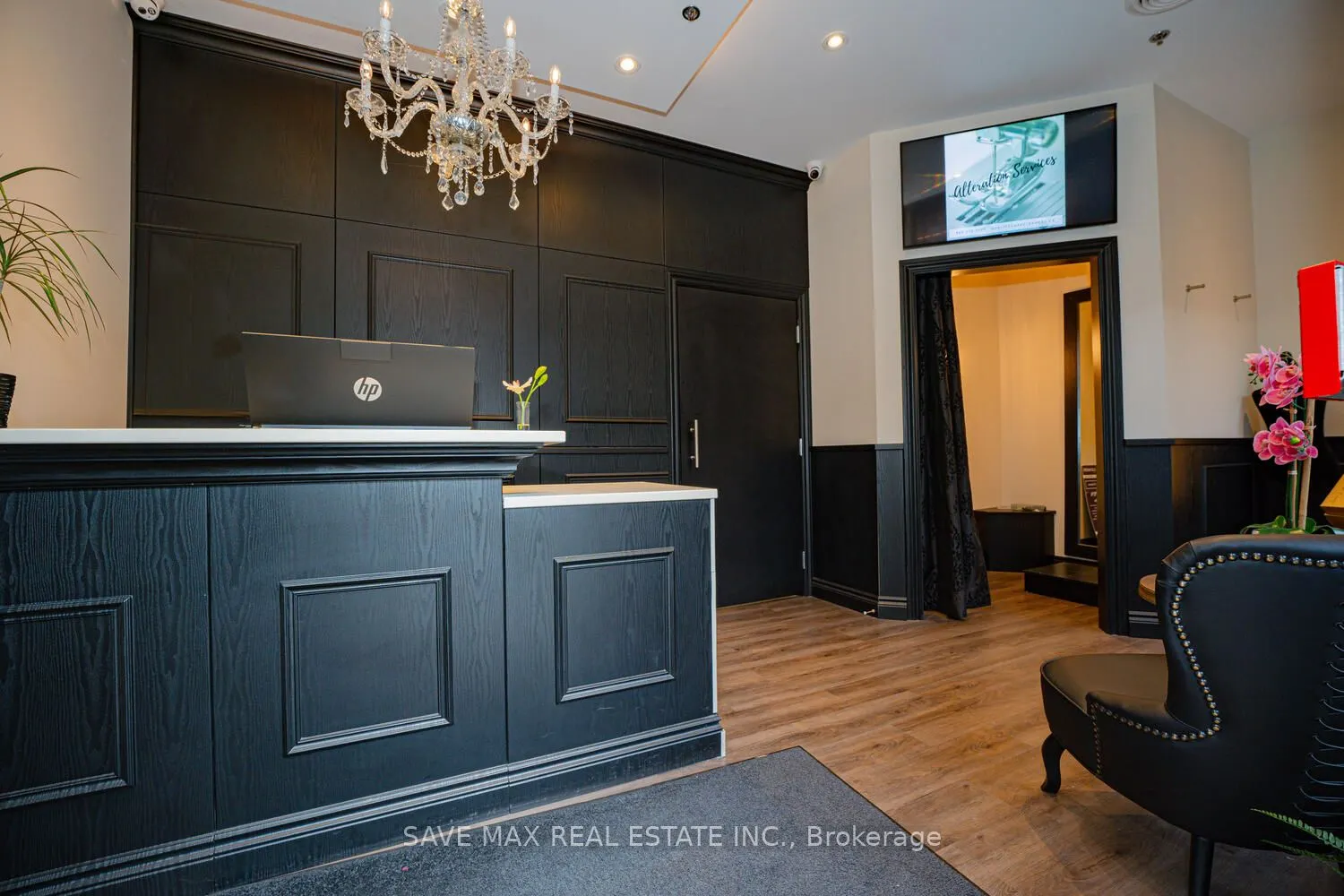 216 Oak Park Boulevard, #113