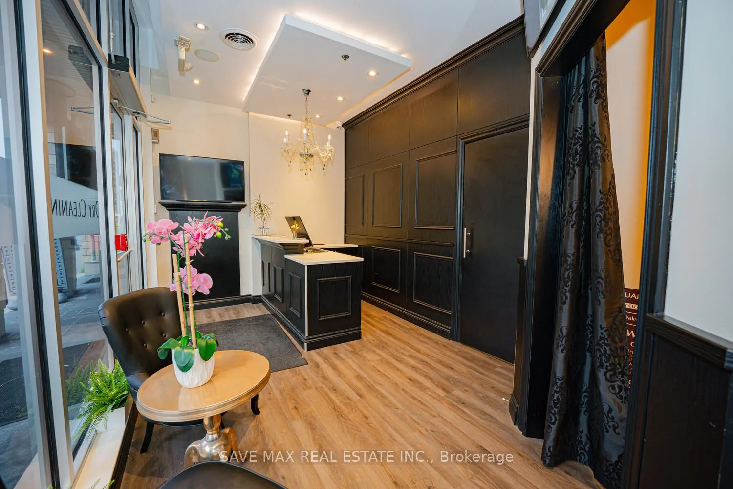 216 Oak Park Boulevard, #113
