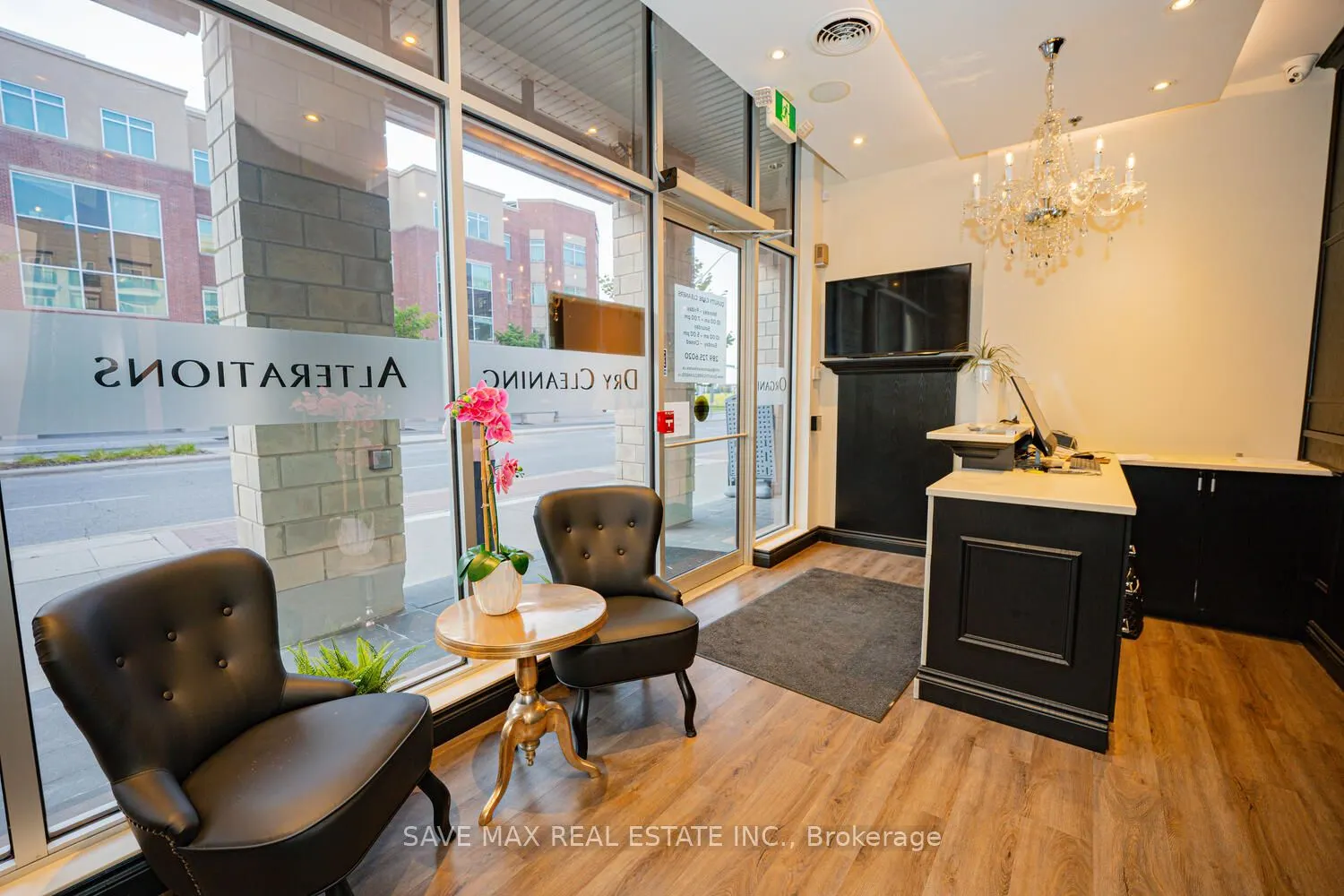 216 Oak Park Boulevard, #113