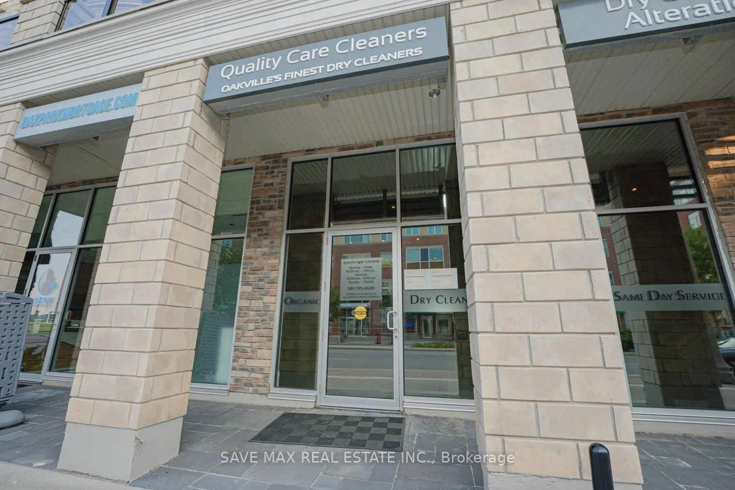 216 Oak Park Boulevard, #113