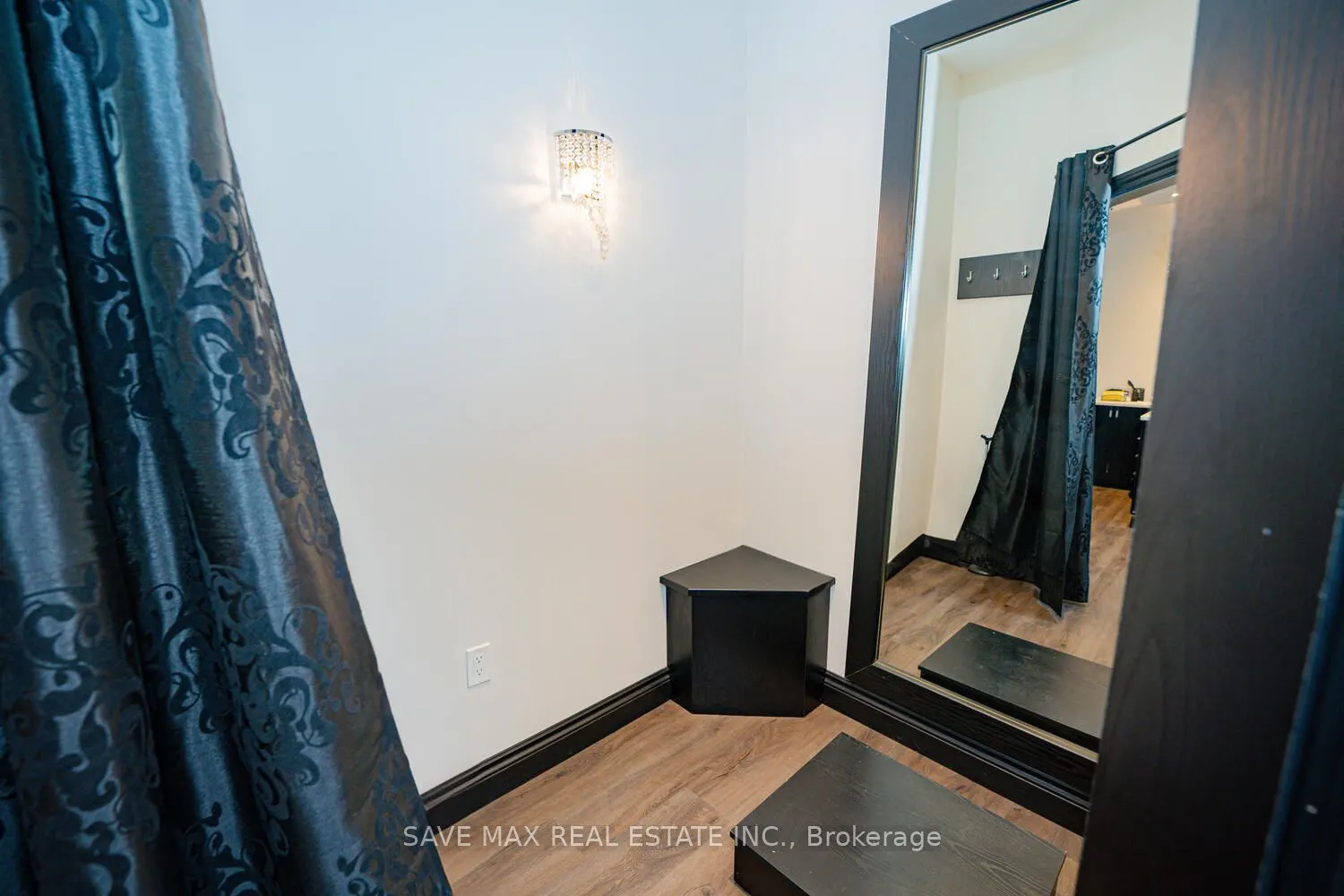 216 Oak Park Boulevard, #113