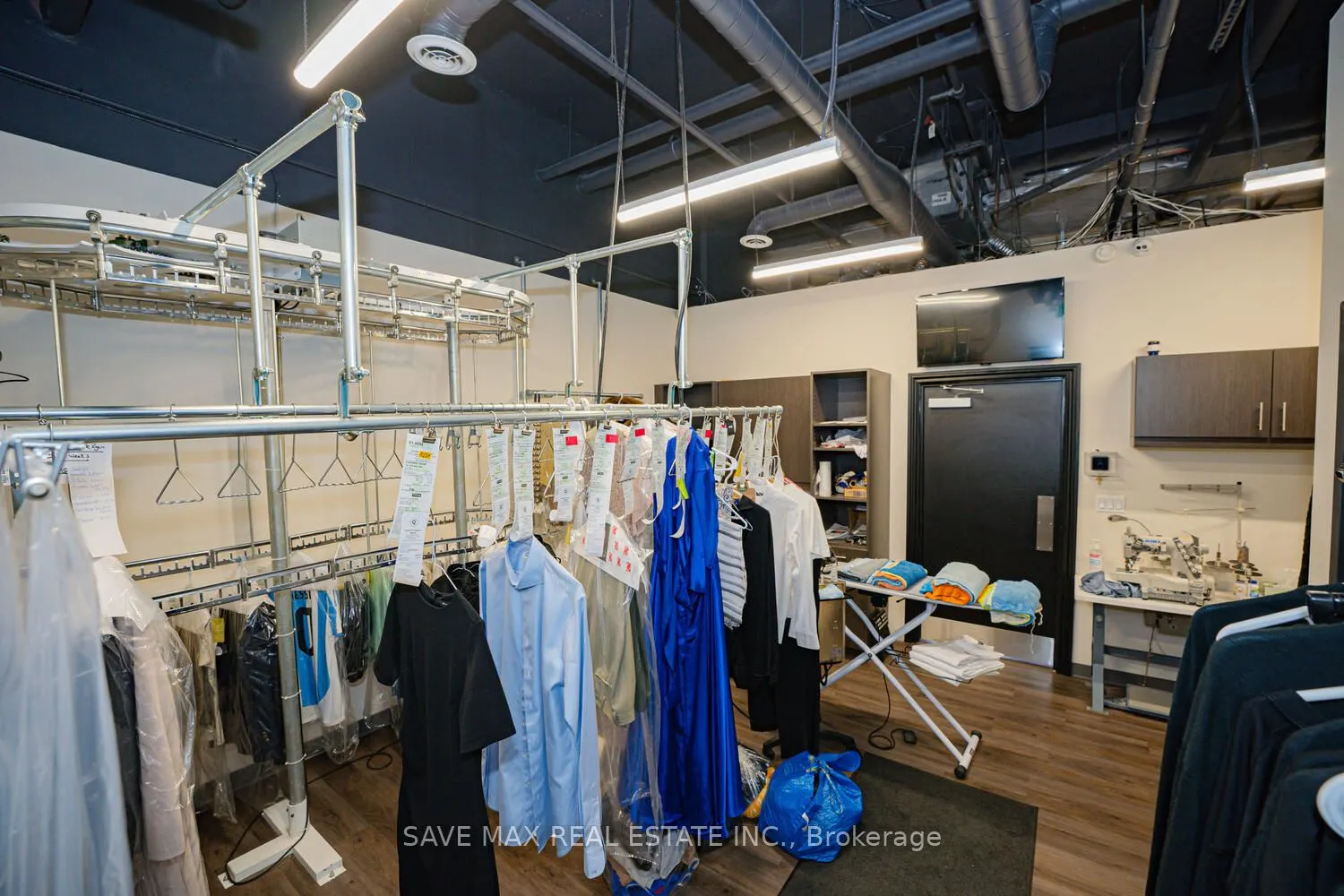 216 Oak Park Boulevard, #113