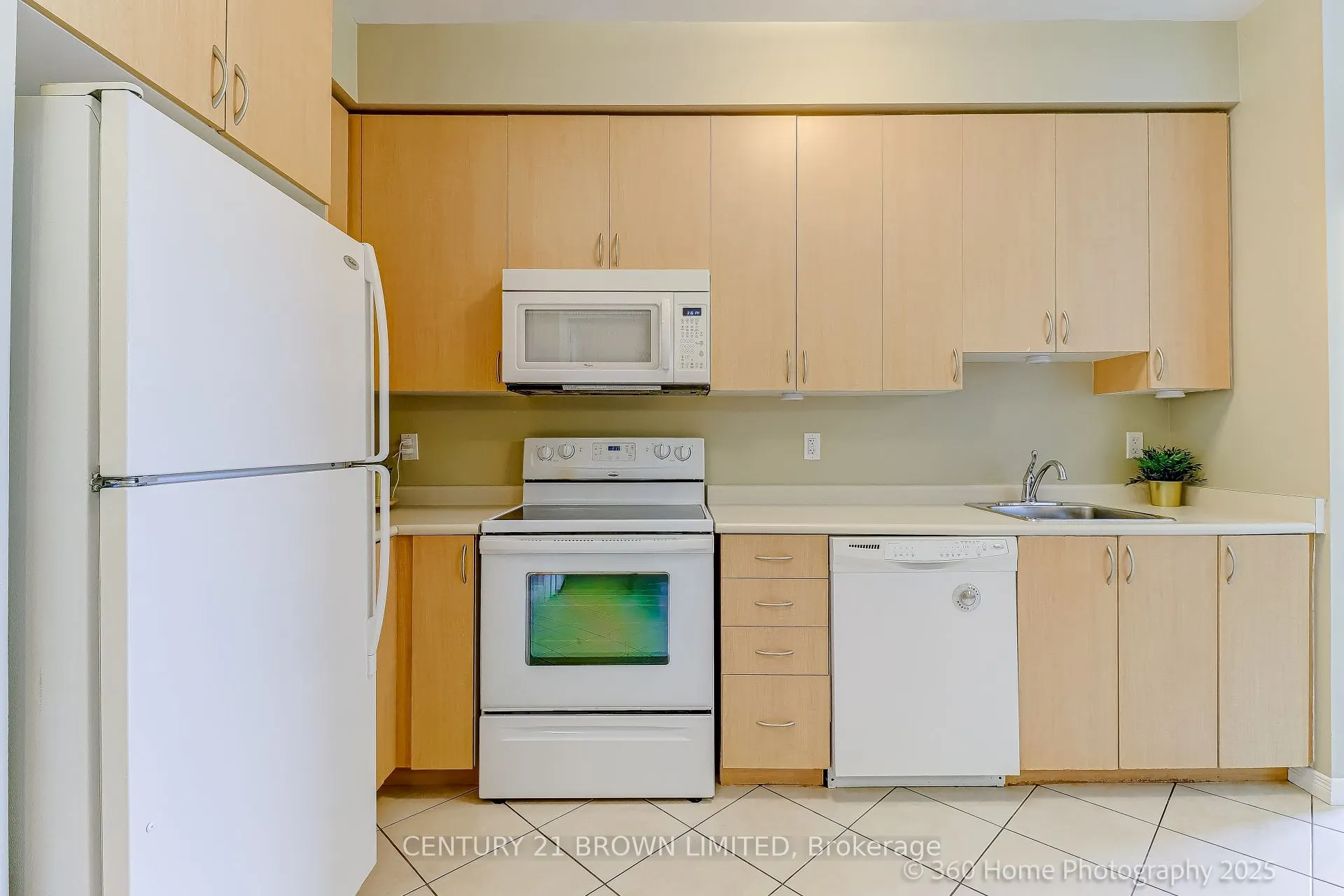 60 Heintzman Street, #112