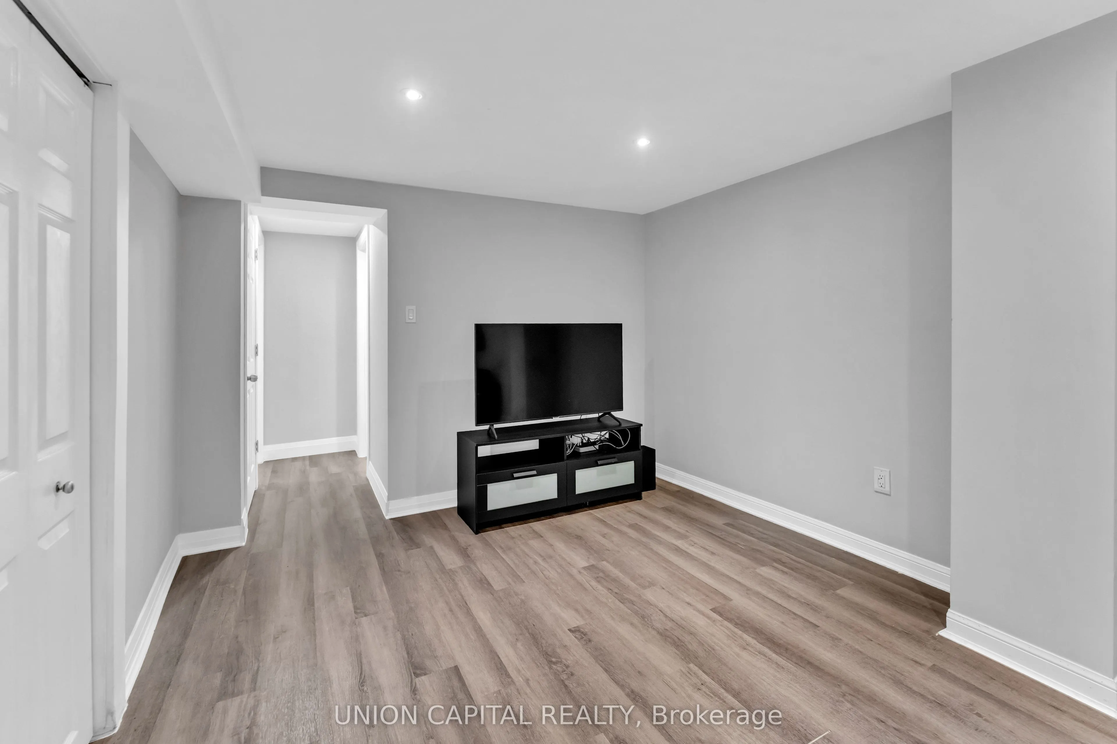 7123 Cadiz Crescent