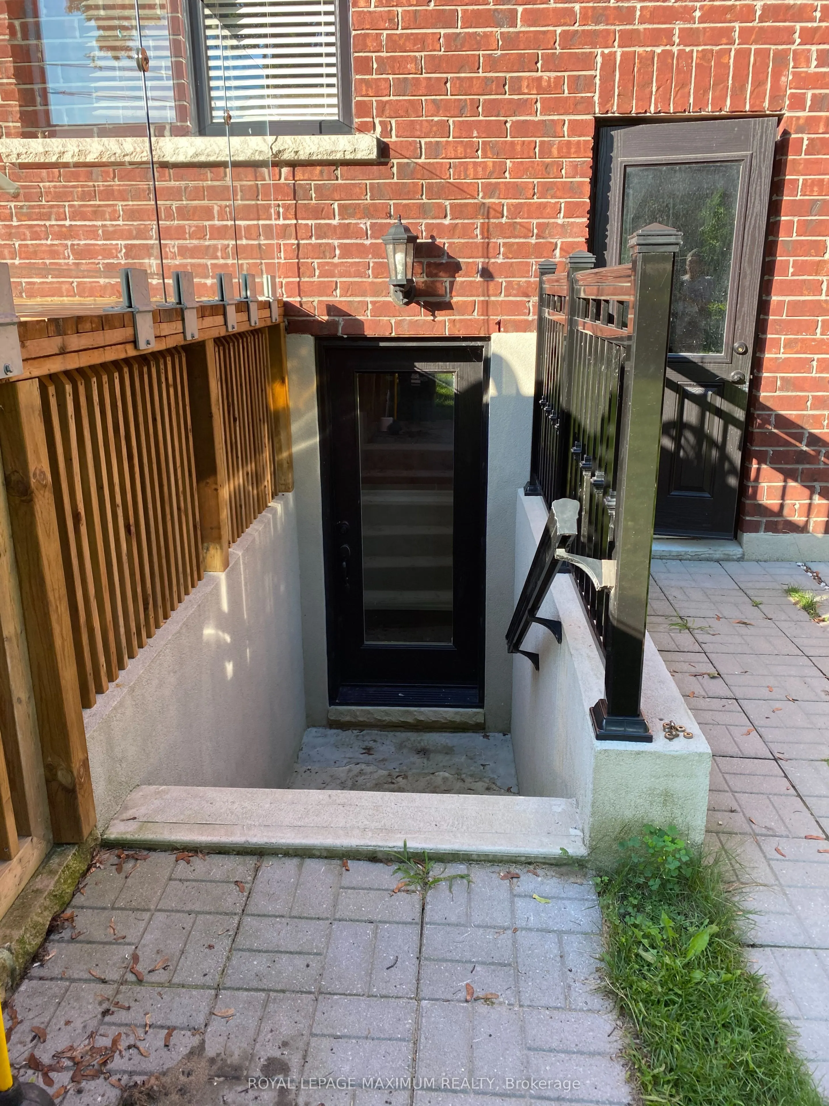 84 Enfield Avenue, #Basement