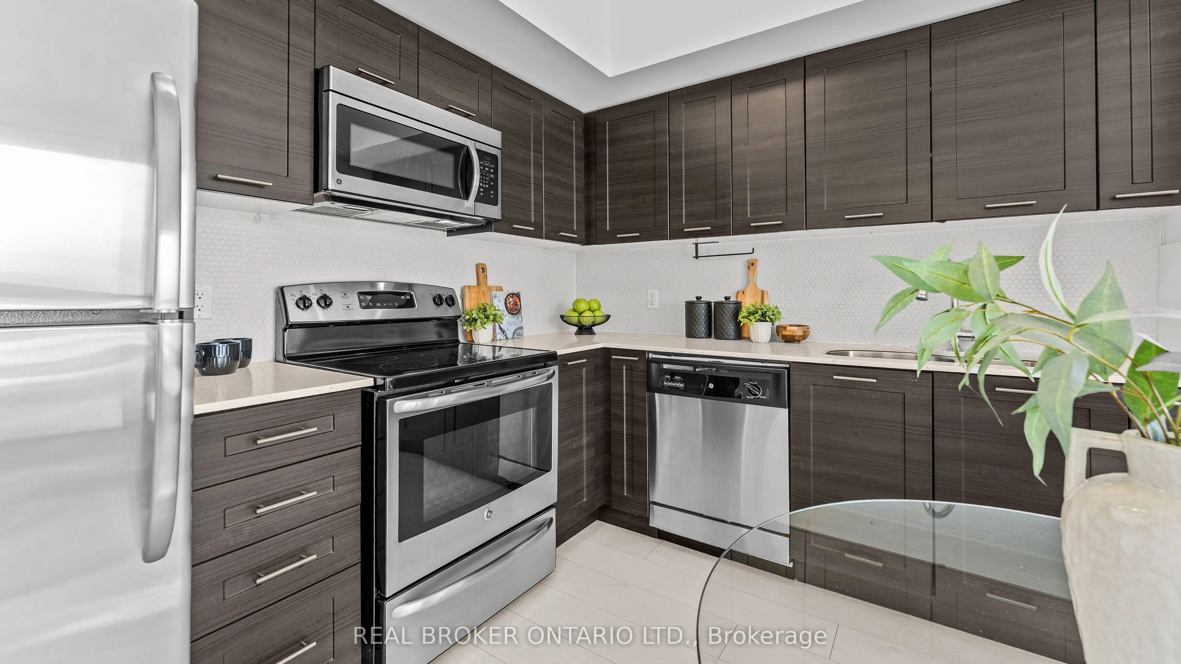 2220 Lake Shore Boulevard W, #1604