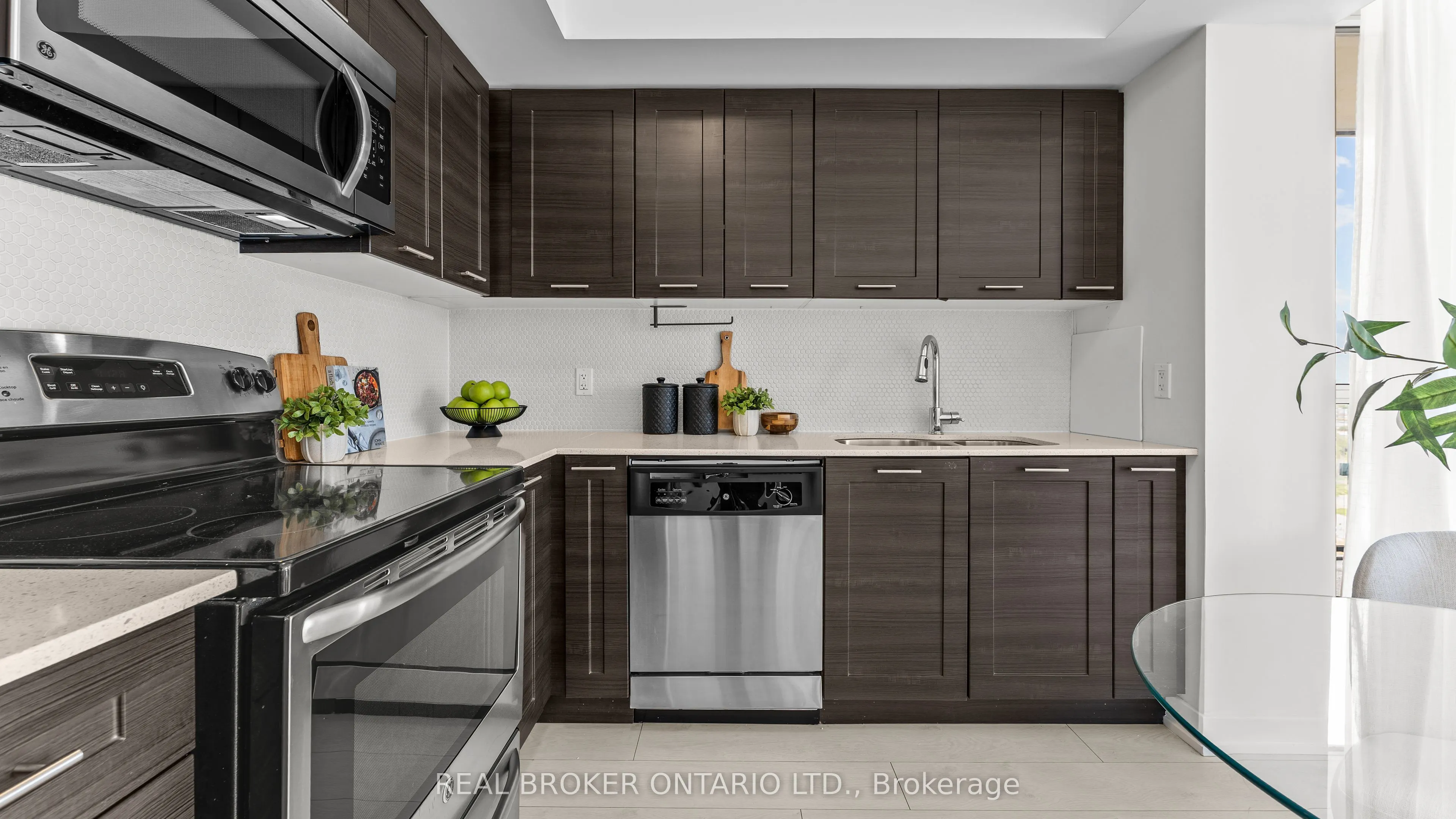 2220 Lake Shore Boulevard W, #1604