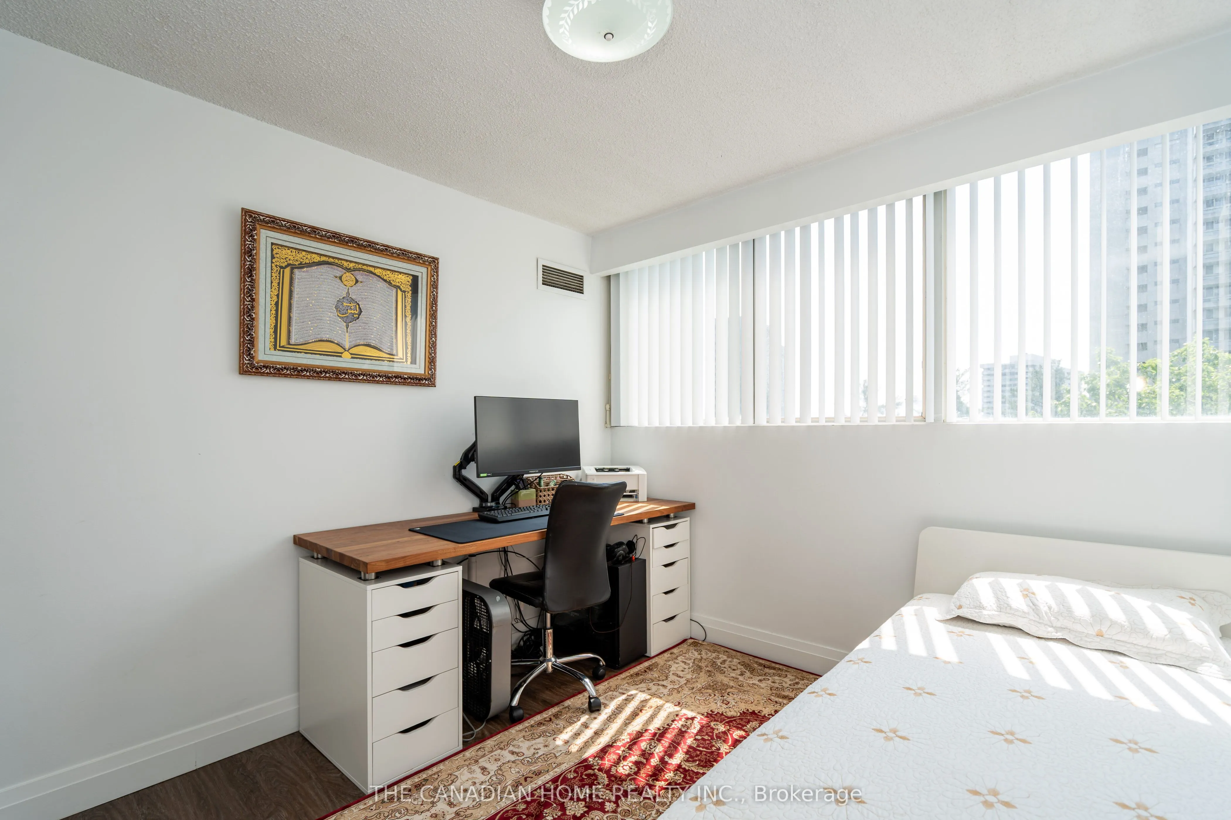 3695 Kaneff Crescent, #607