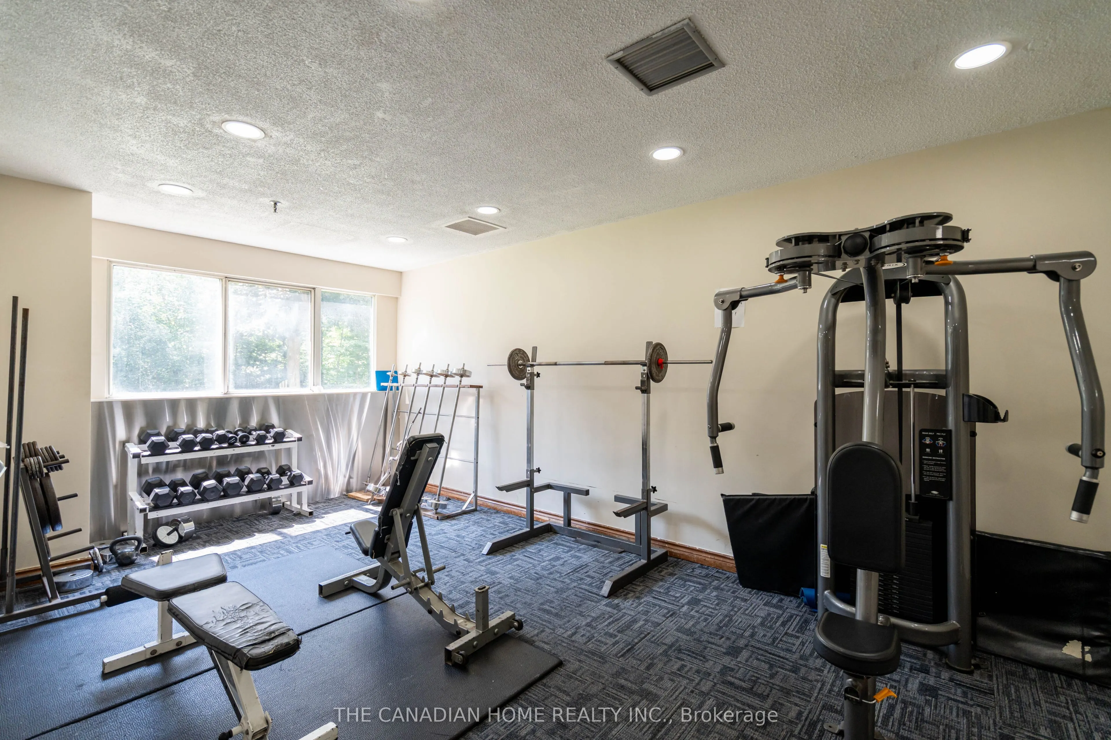 3695 Kaneff Crescent, #607