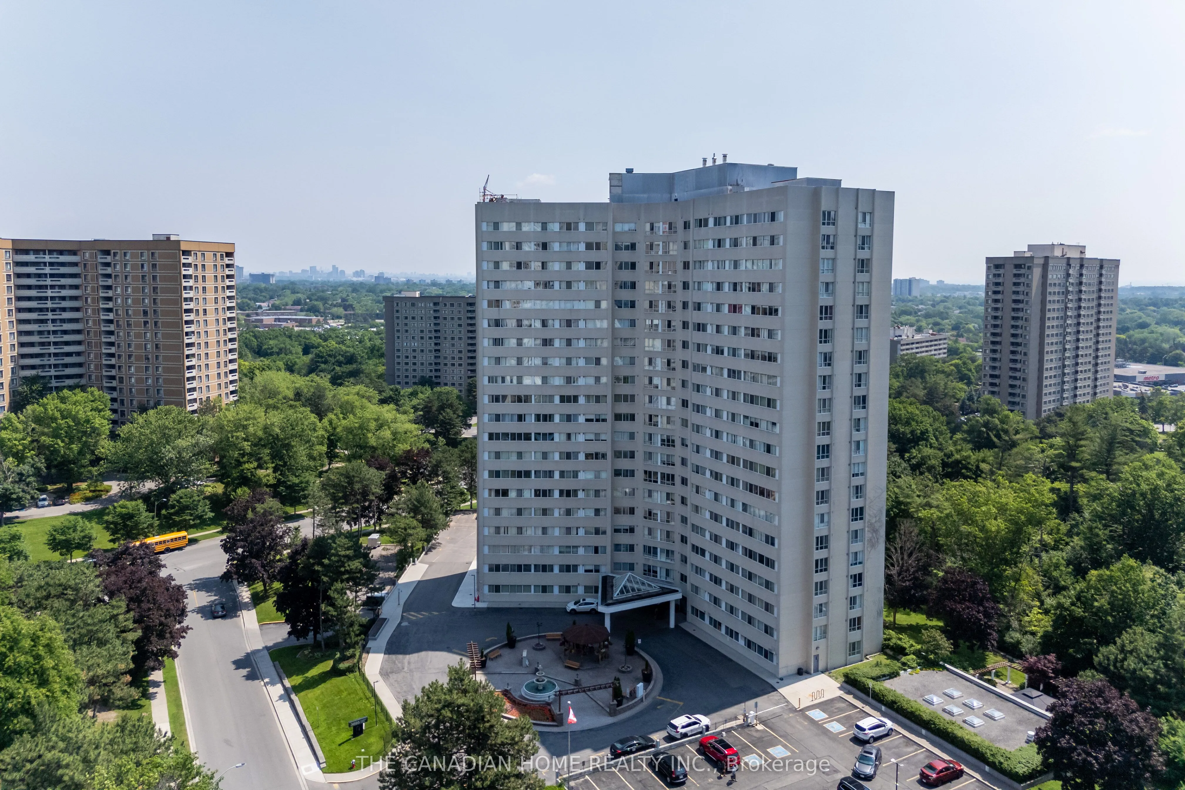 3695 Kaneff Crescent, #607
