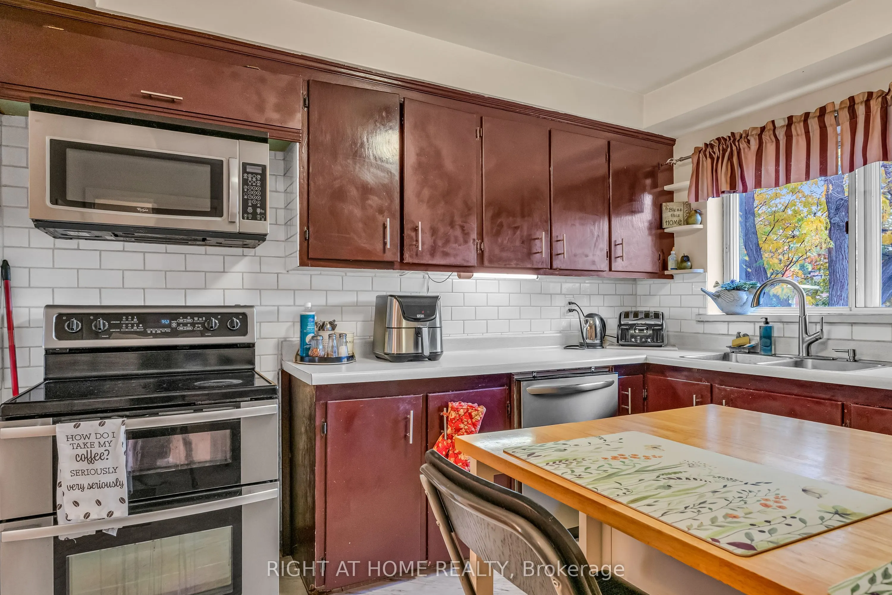 1 Ridge Point Crescent