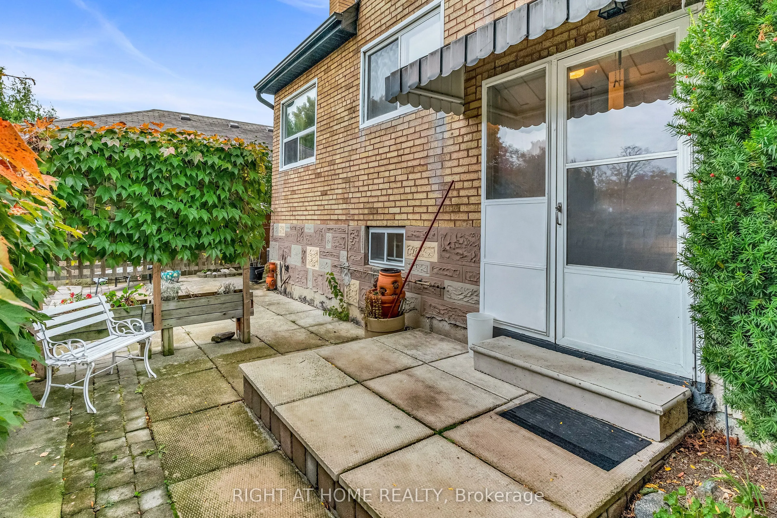 1 Ridge Point Crescent