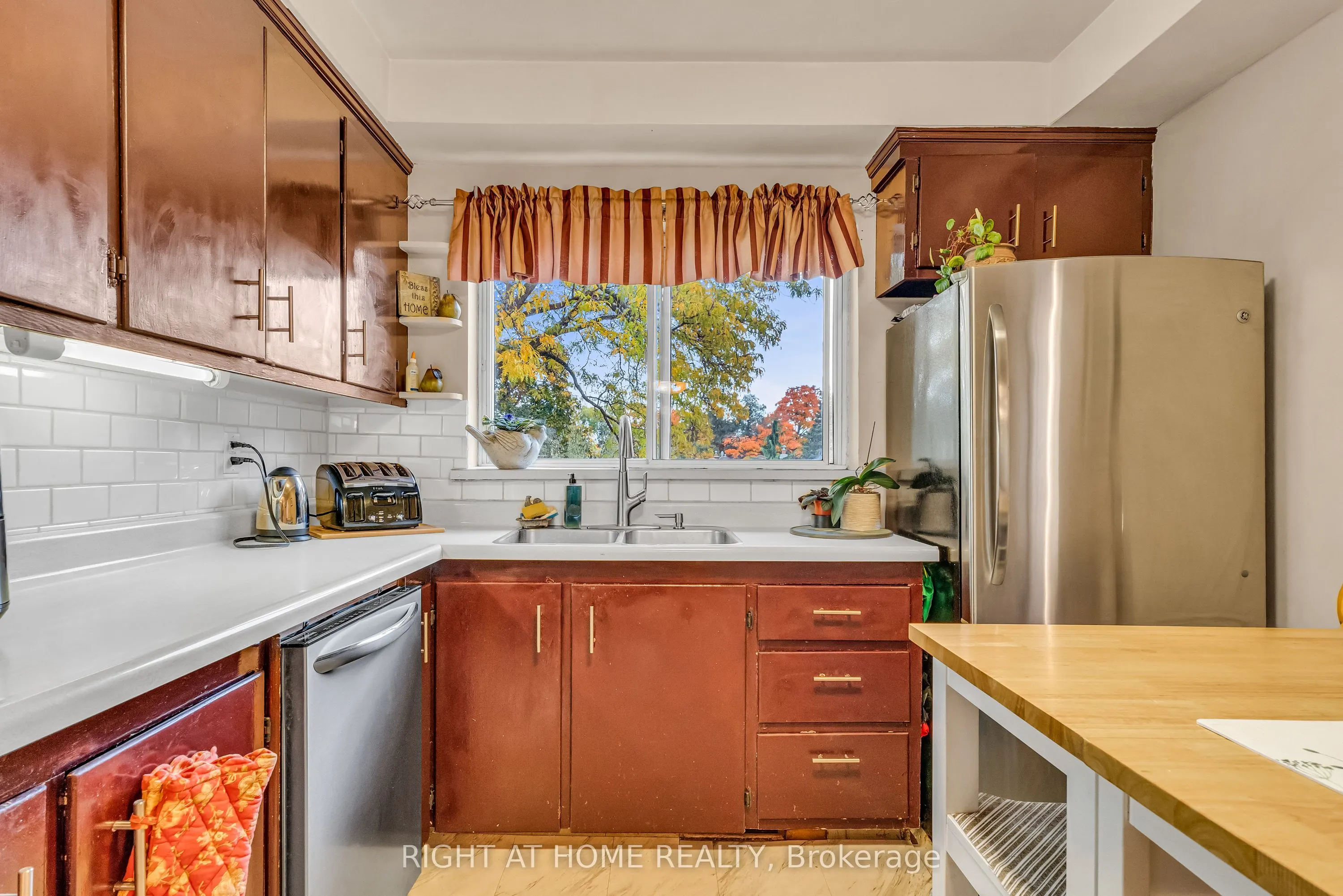 1 Ridge Point Crescent