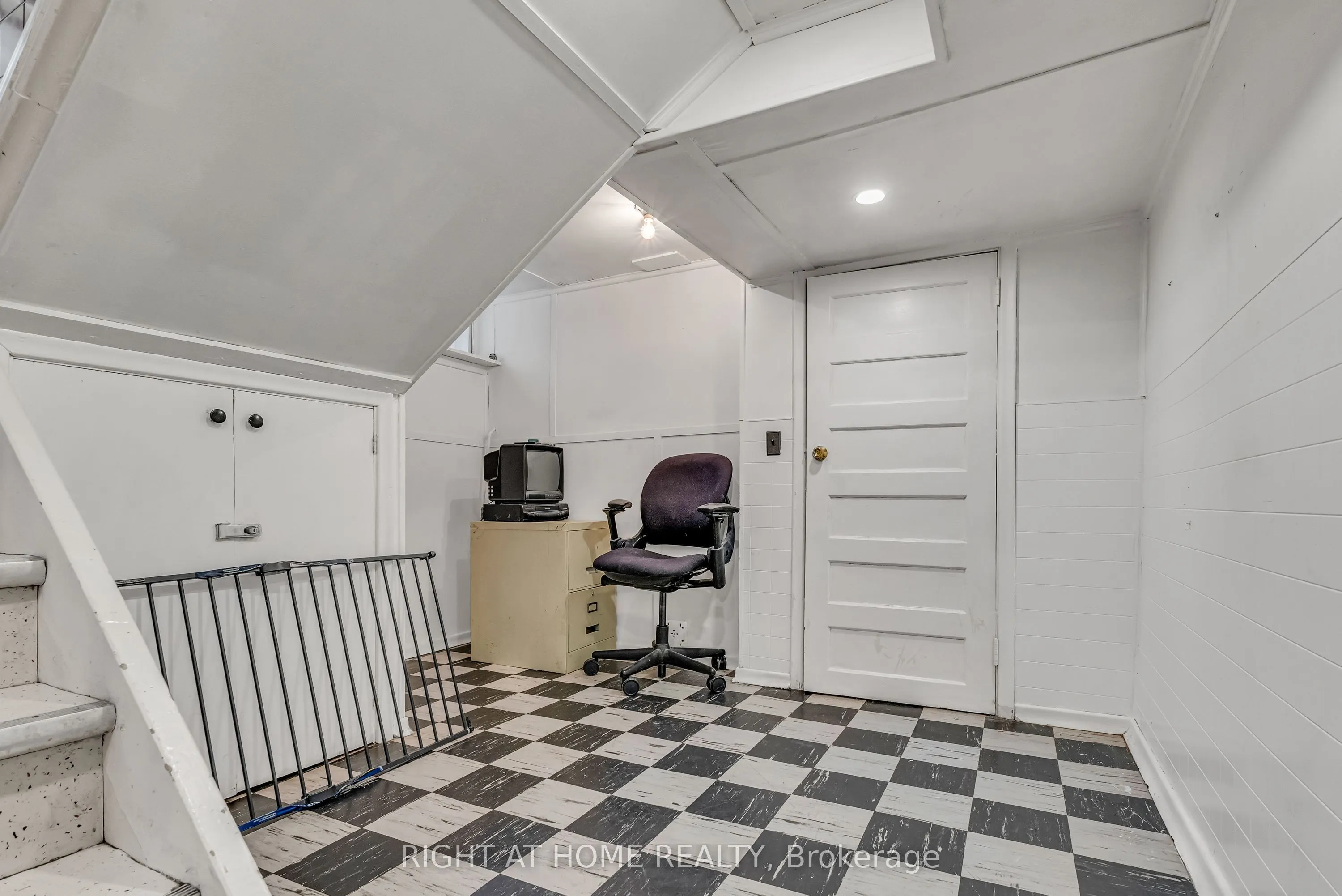 1 Ridge Point Crescent