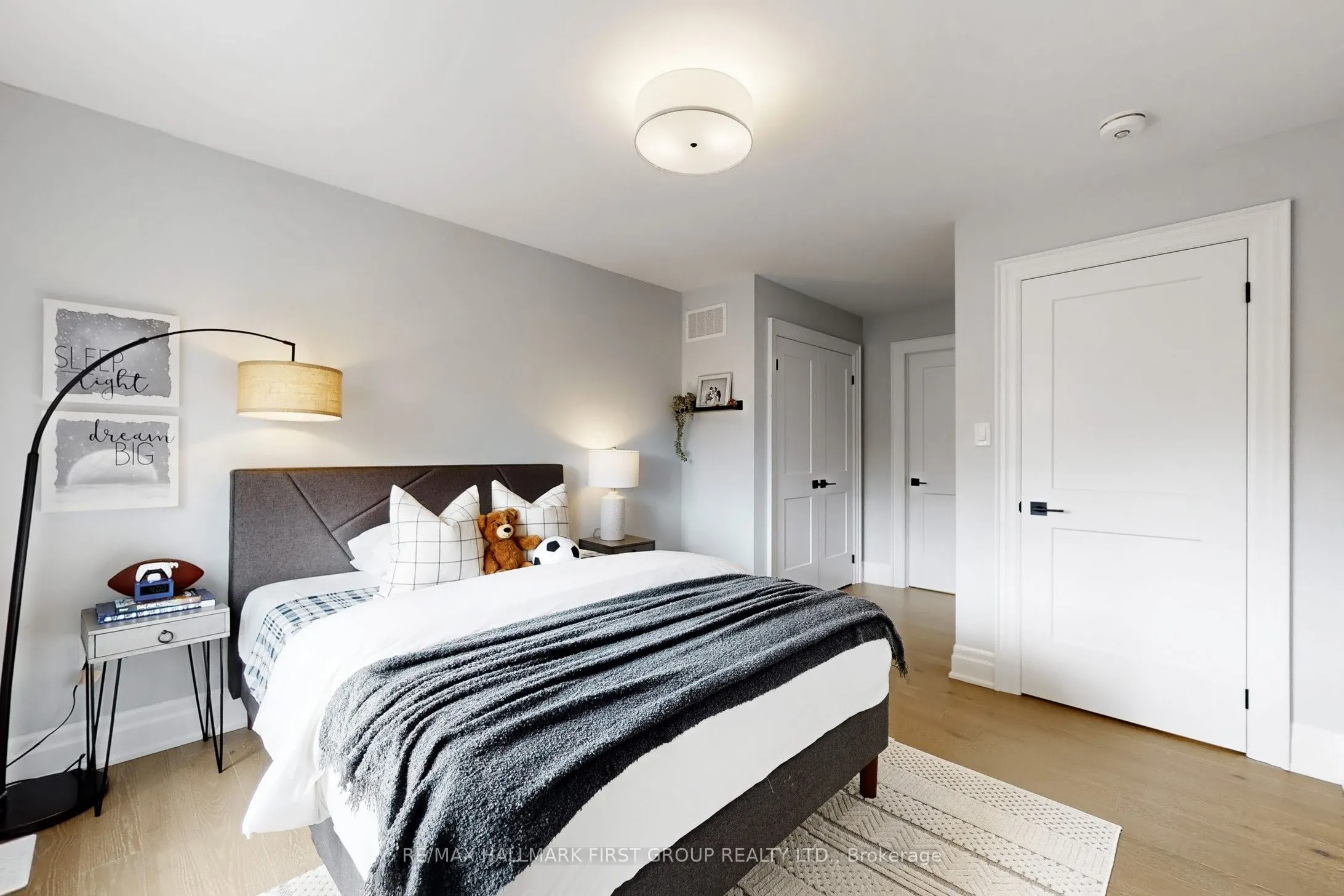 27D Glen Agar Drive