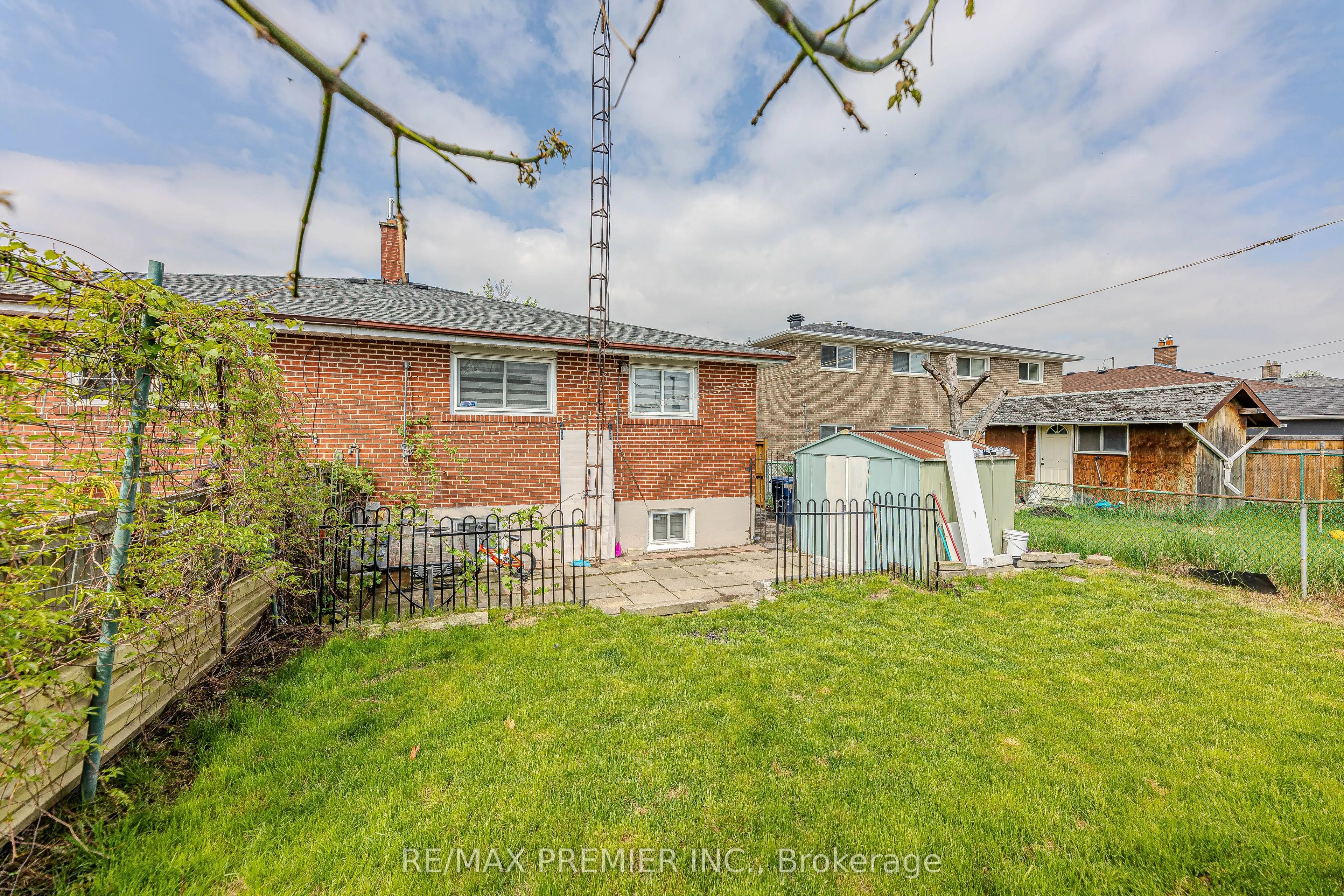 65 Elnathan Crescent