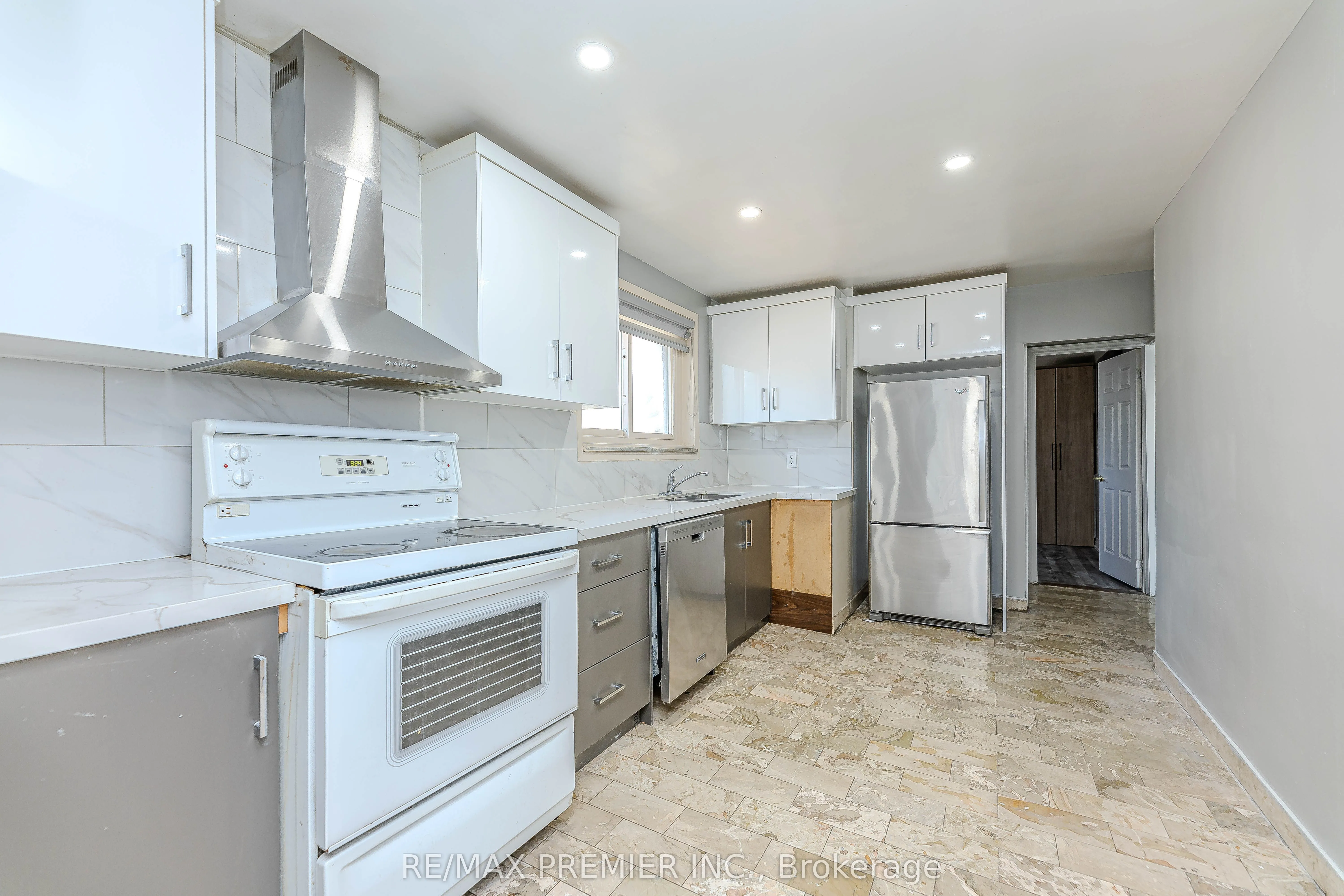 65 Elnathan Crescent