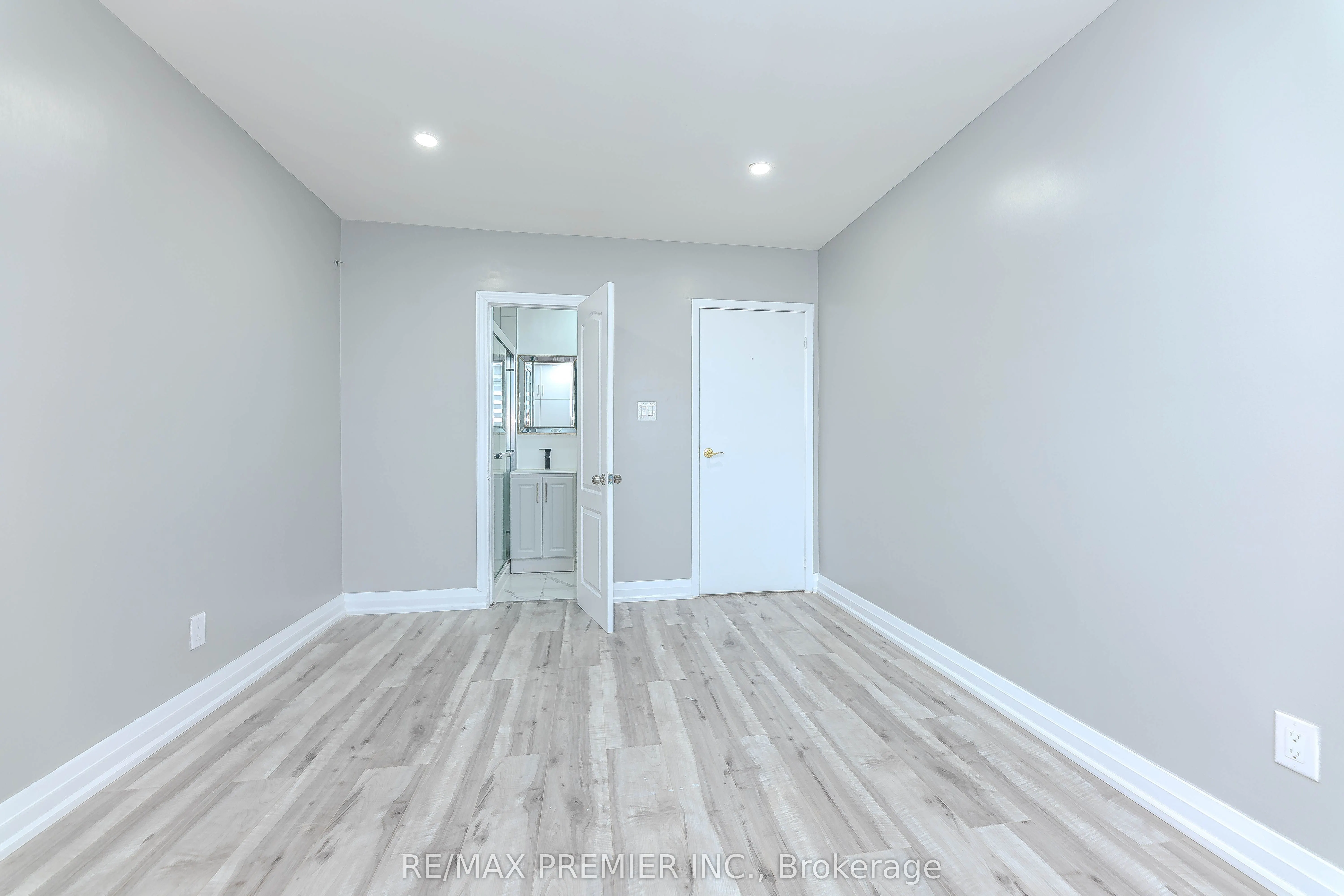 65 Elnathan Crescent