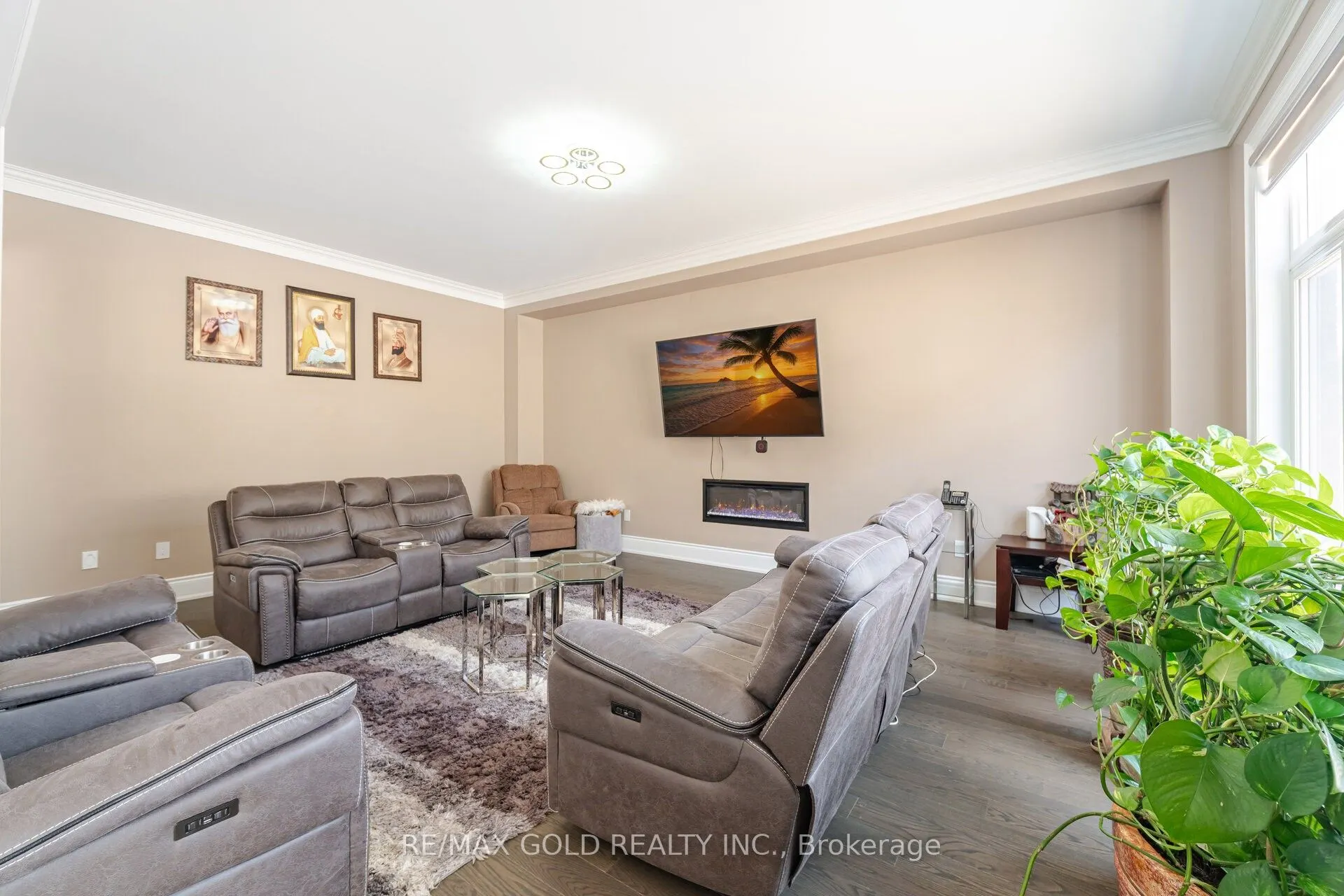 85 James Walker Avenue