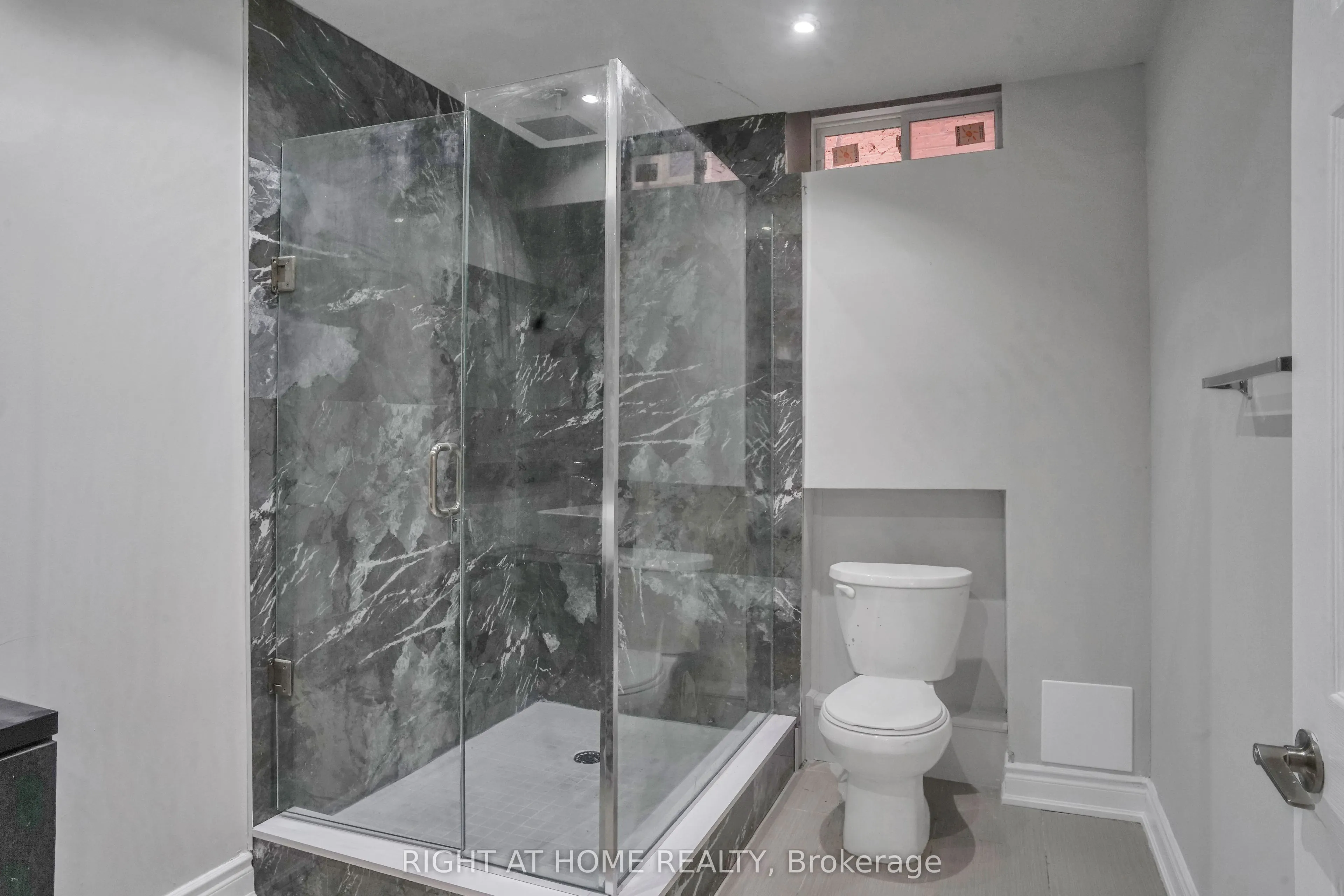 39 Walbrook Road