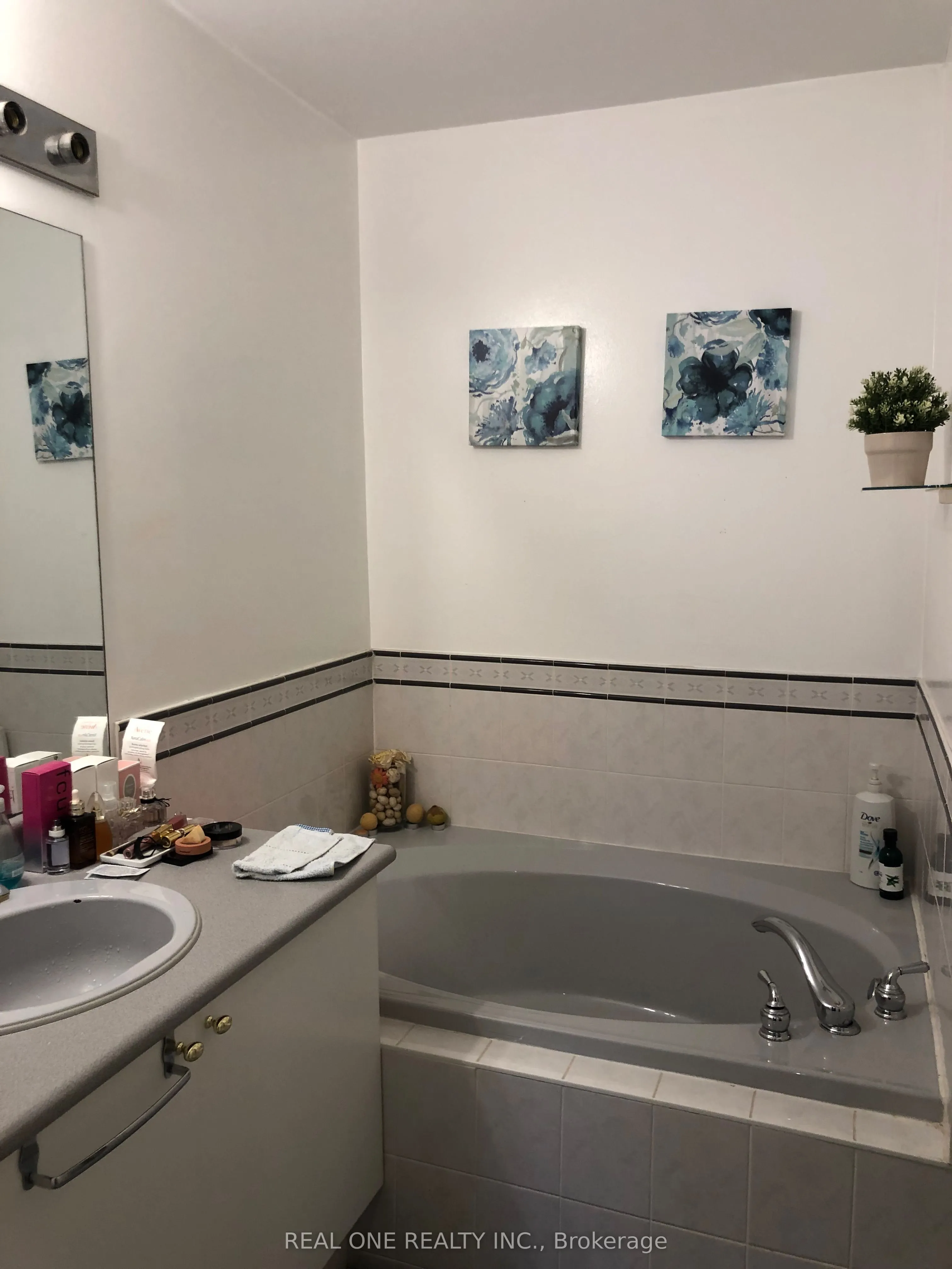 2250 Rockingham Drive, #38