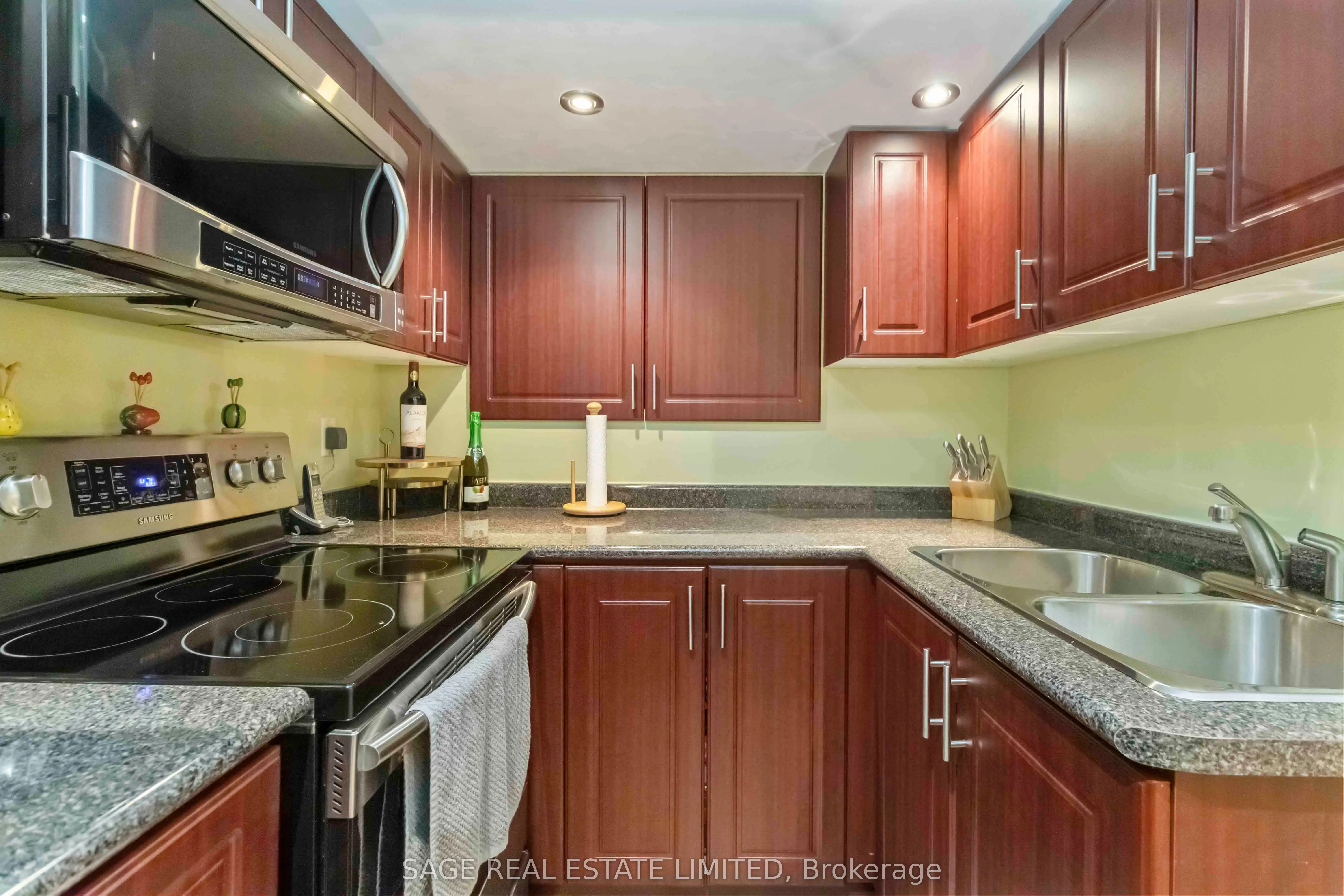 4159 Castlebury Street
