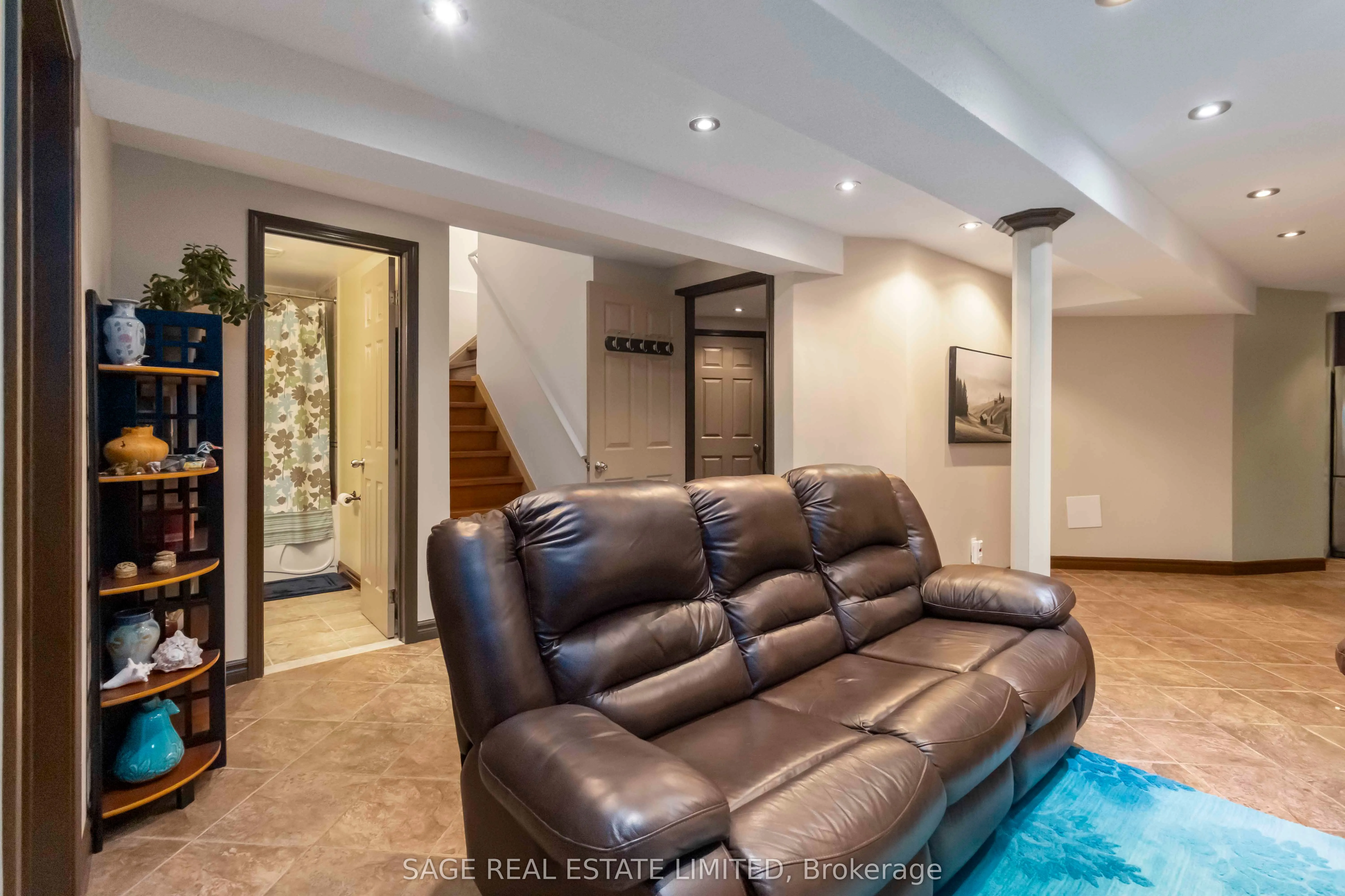 4159 Castlebury Street