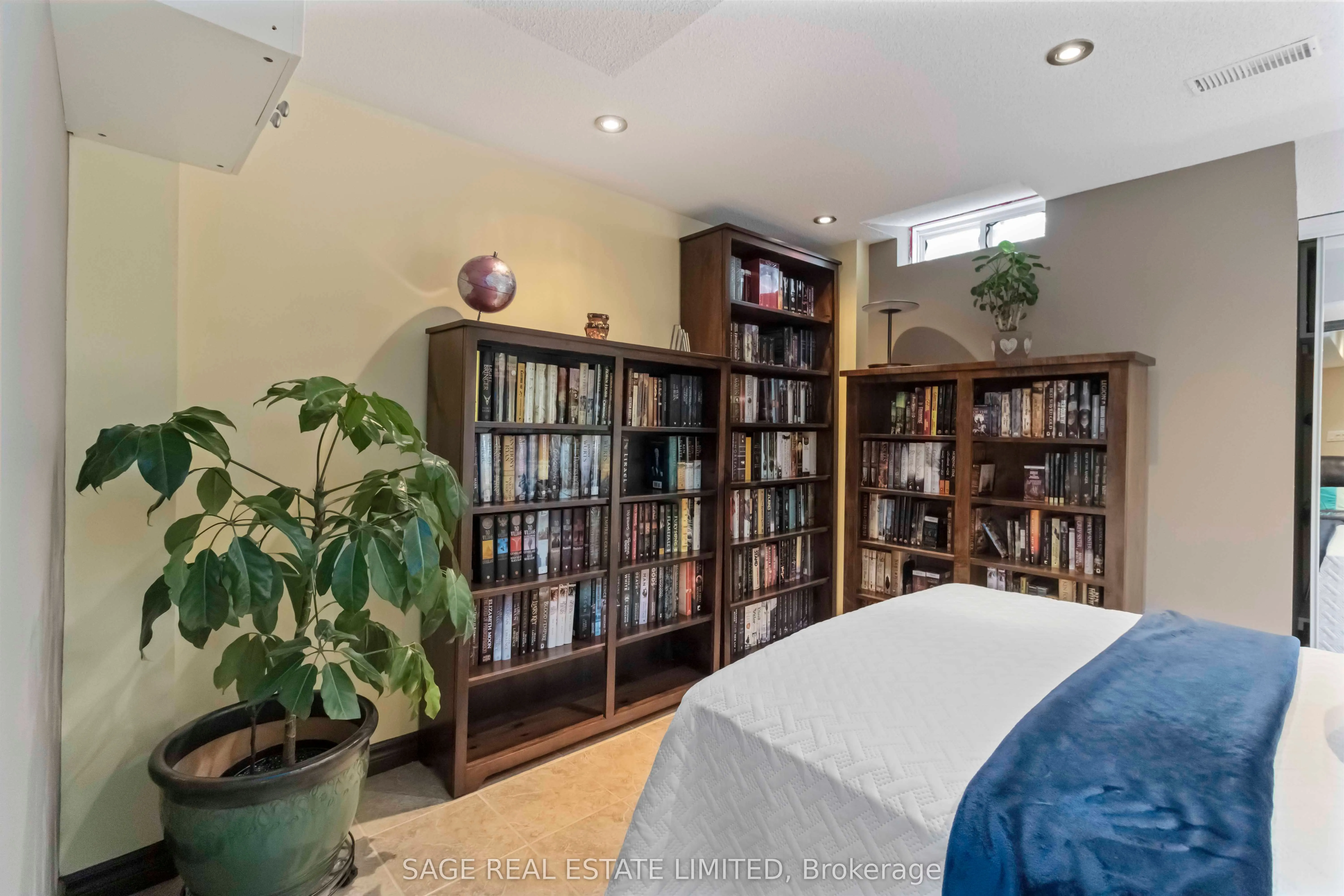 4159 Castlebury Street
