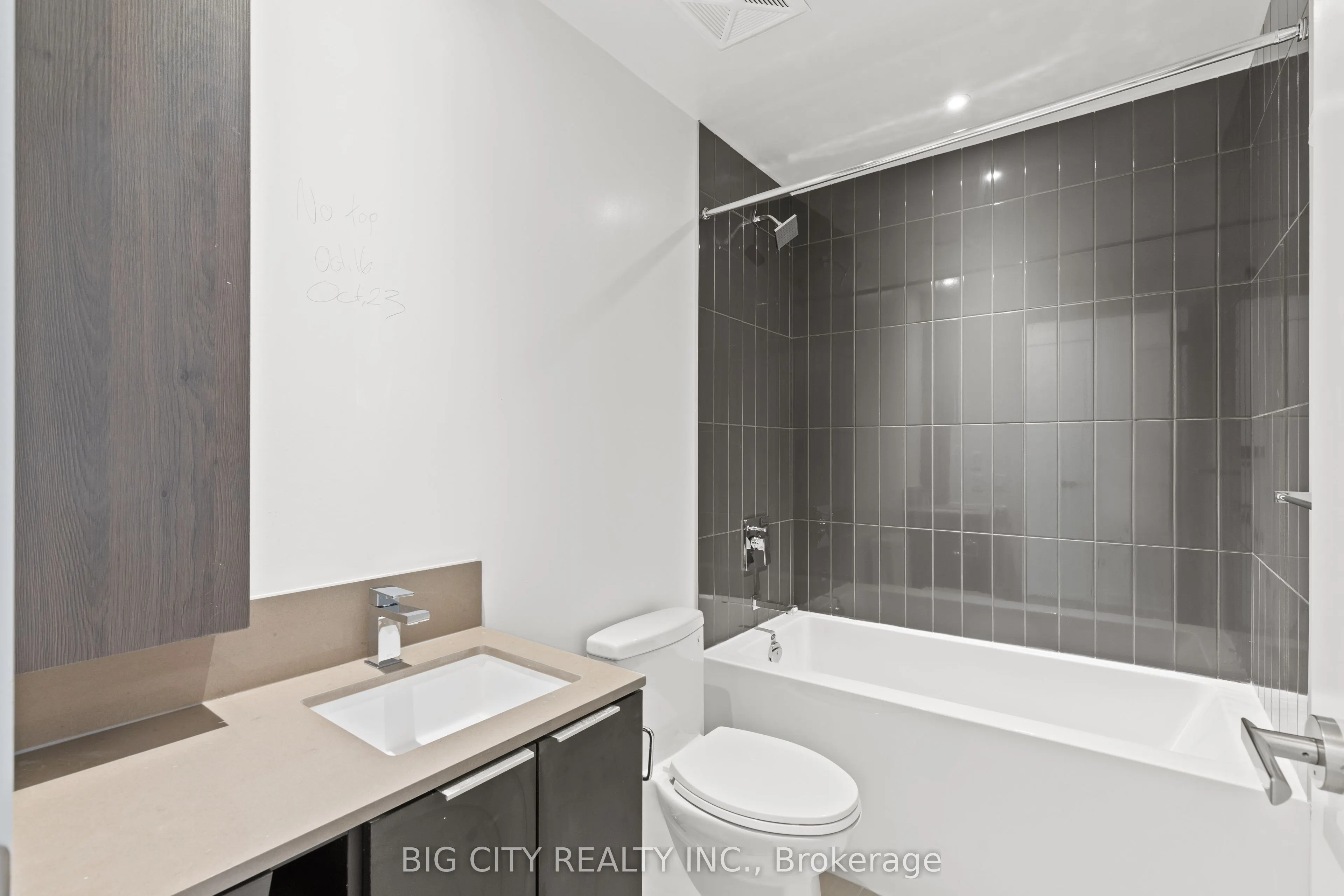 3900 Confederation Parkway, #4303