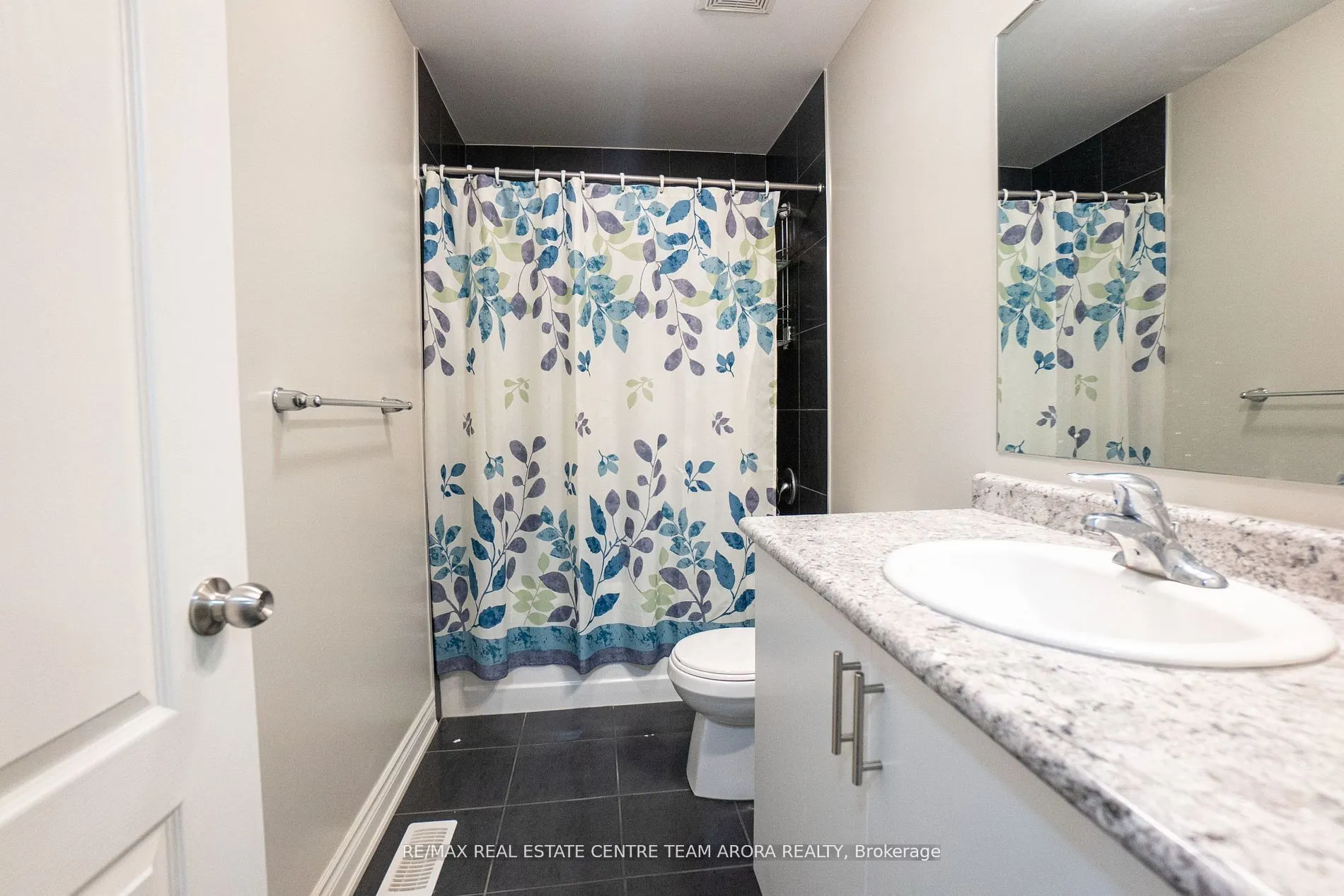 3 Brushwood Drive