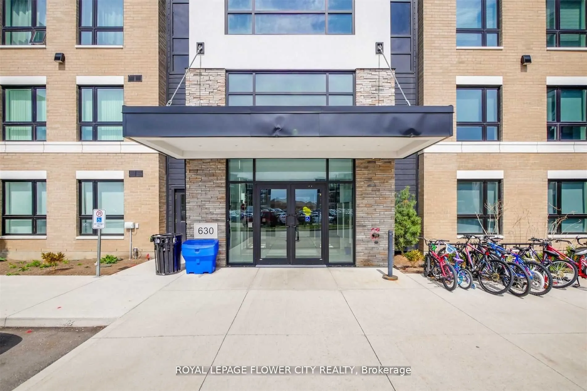 630 Sauve Street, #404