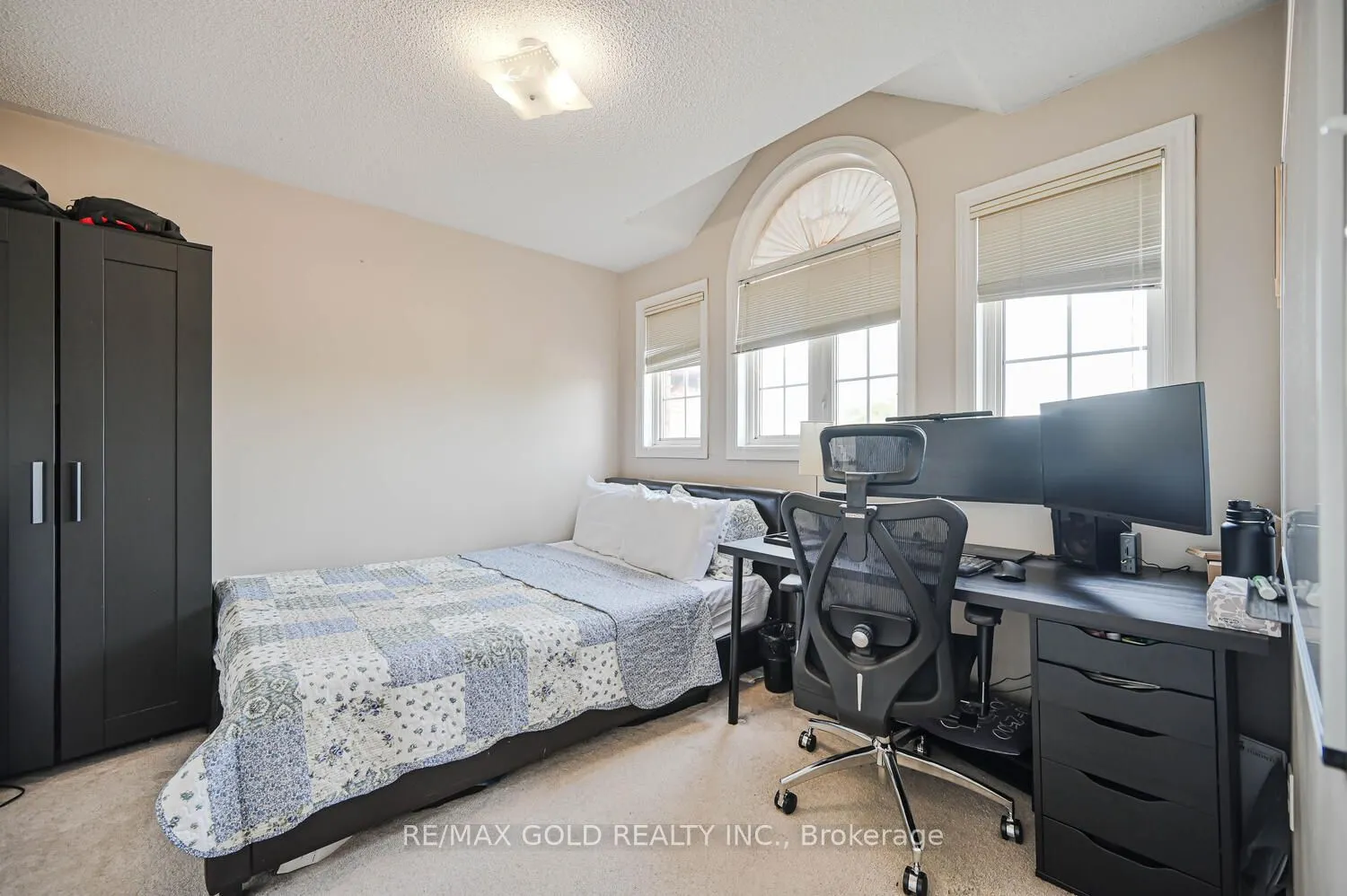 59 Deerglen Drive