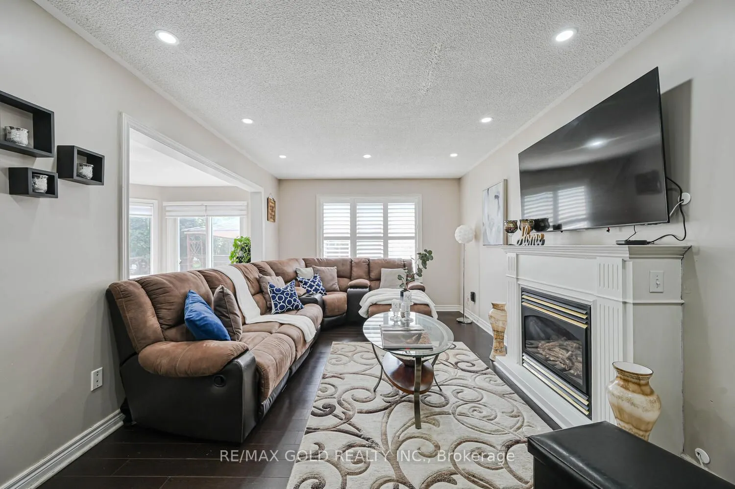 59 Deerglen Drive