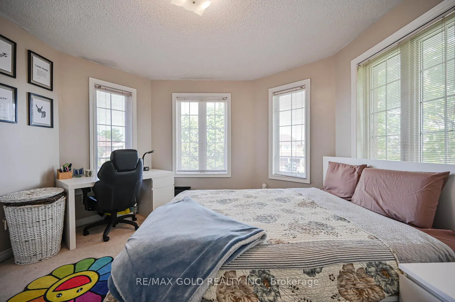 59 Deerglen Drive