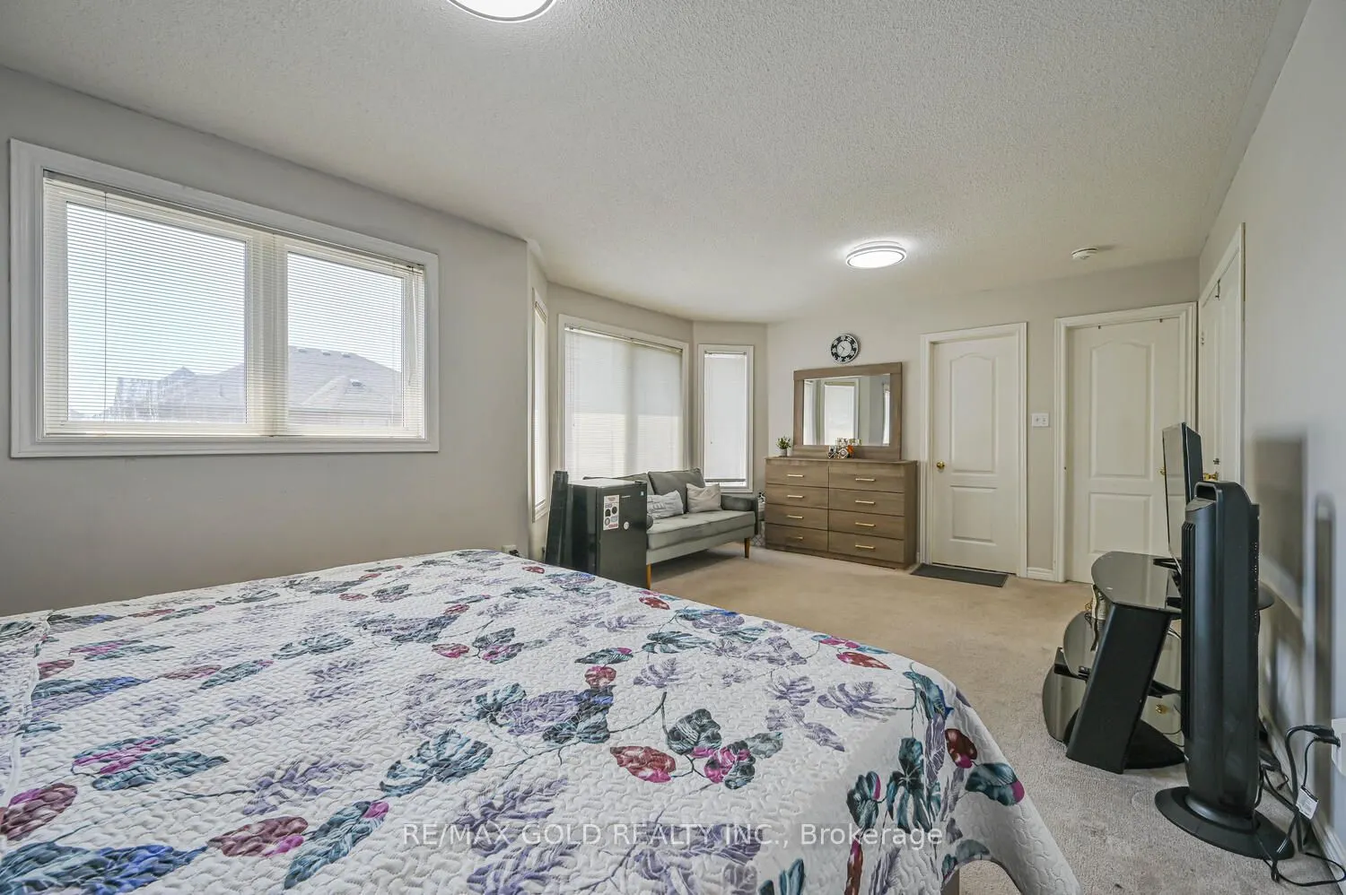 59 Deerglen Drive