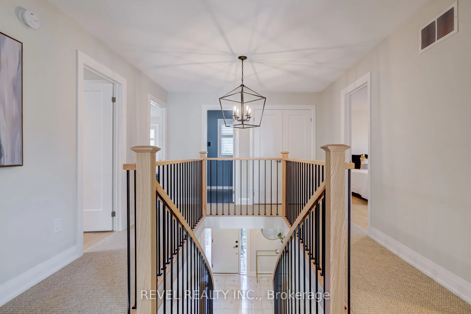 6 Lone Oak Avenue