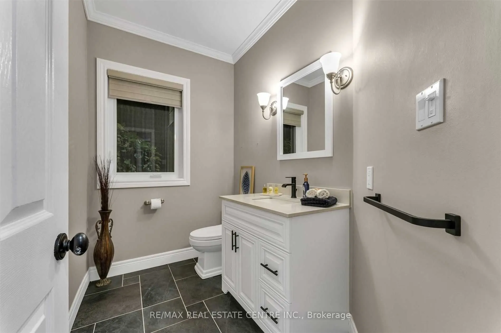 11135 Menzies Court