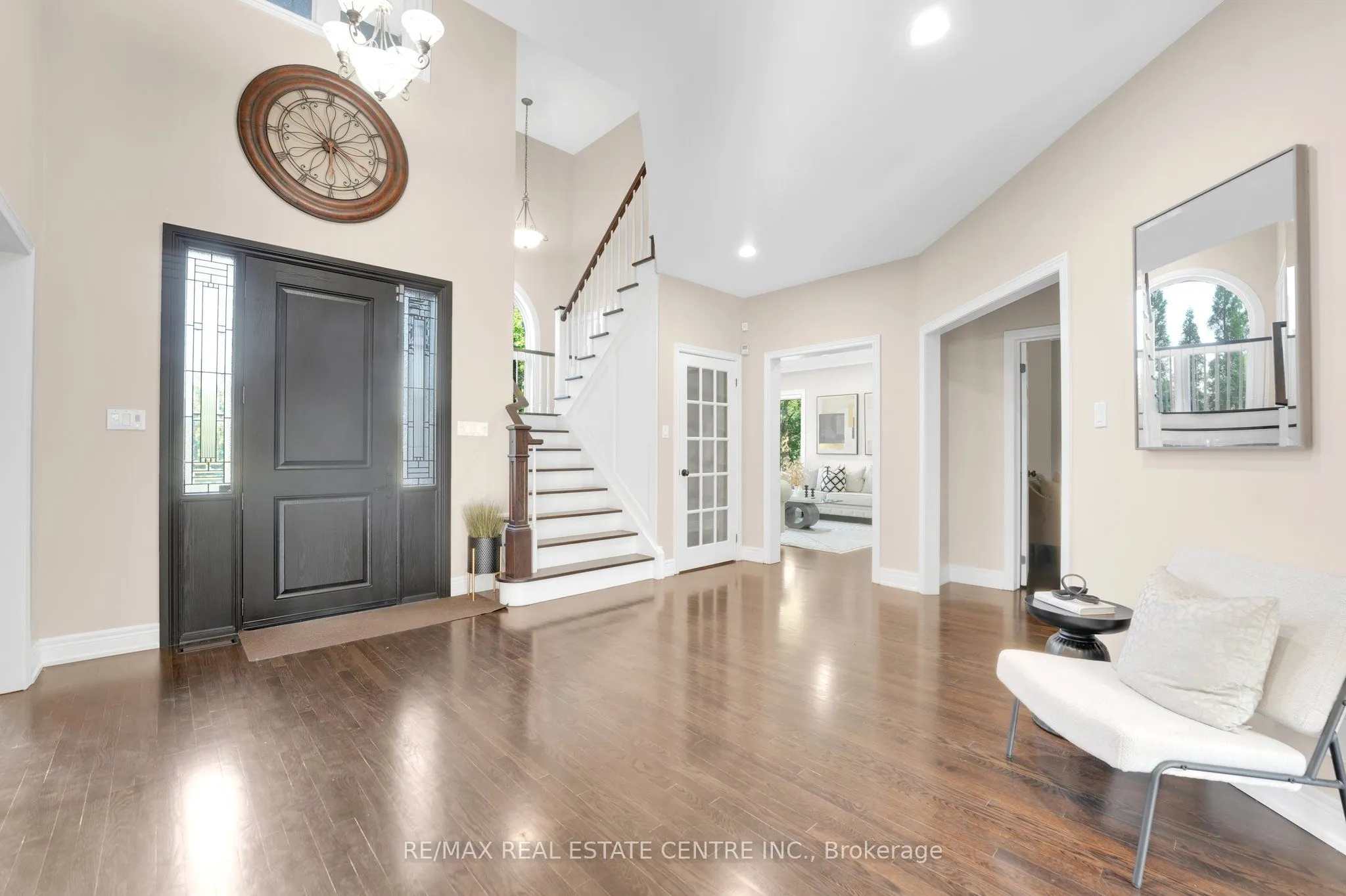11135 Menzies Court