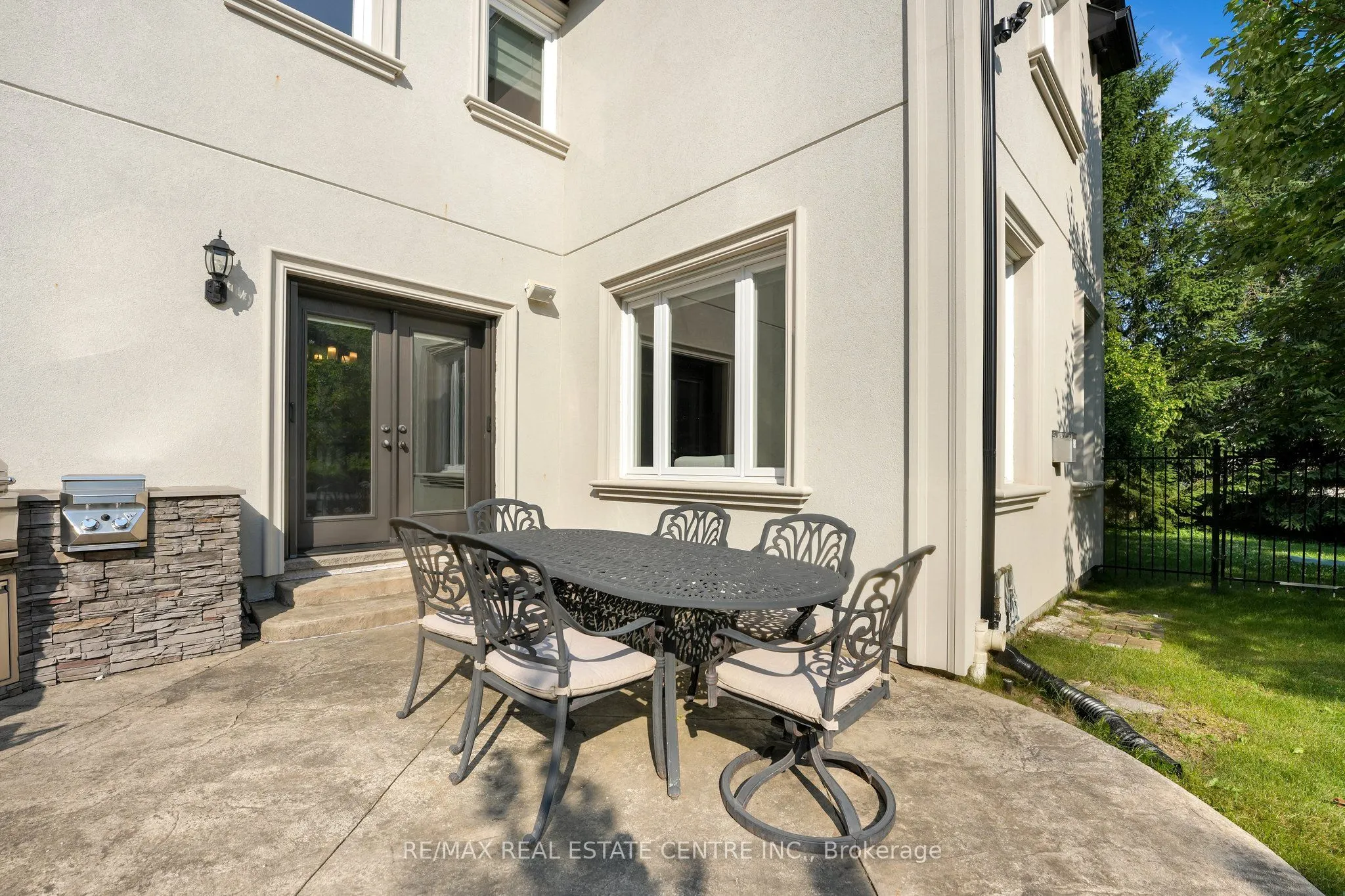 11135 Menzies Court