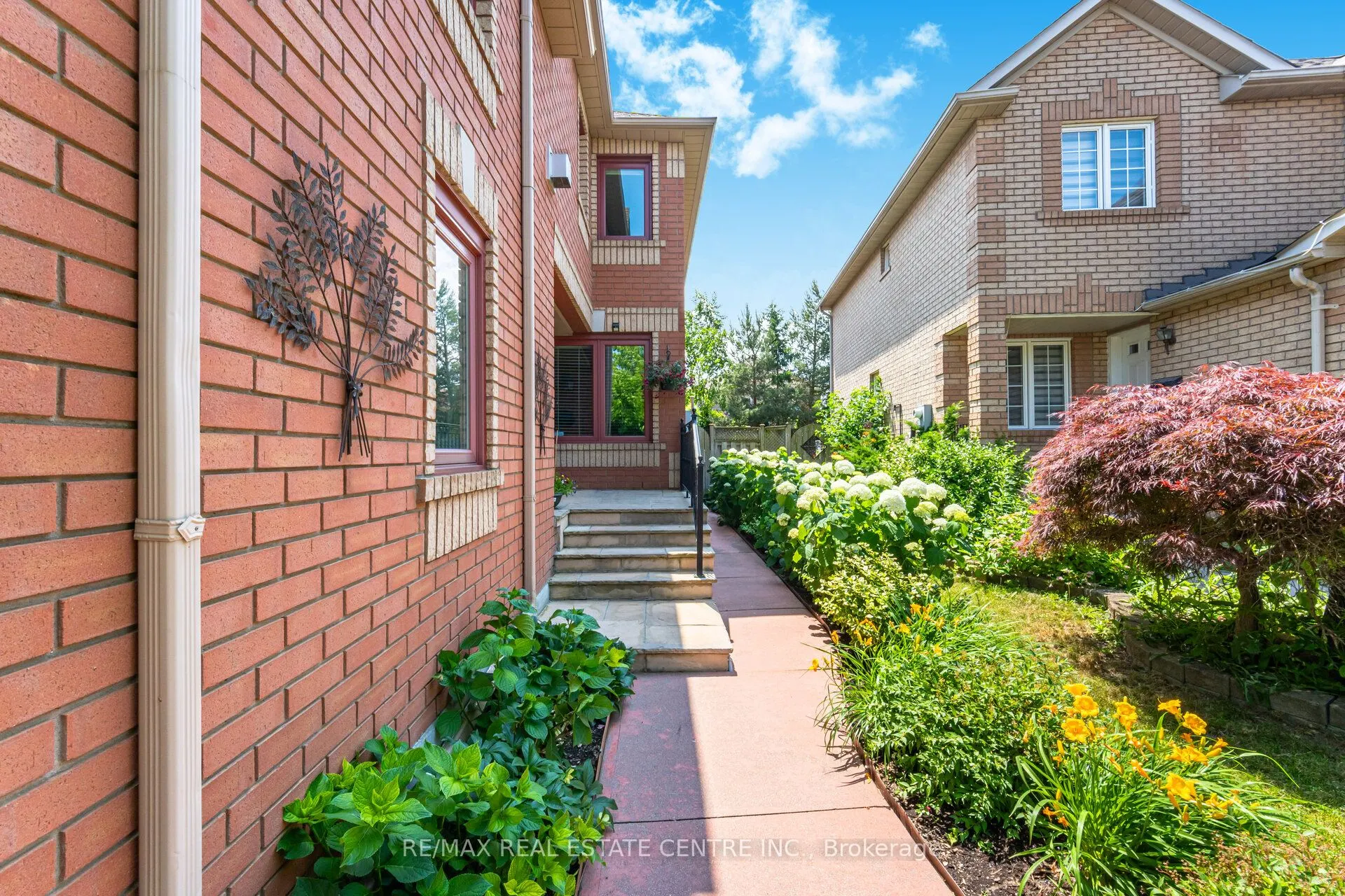 30 Creekwood Drive