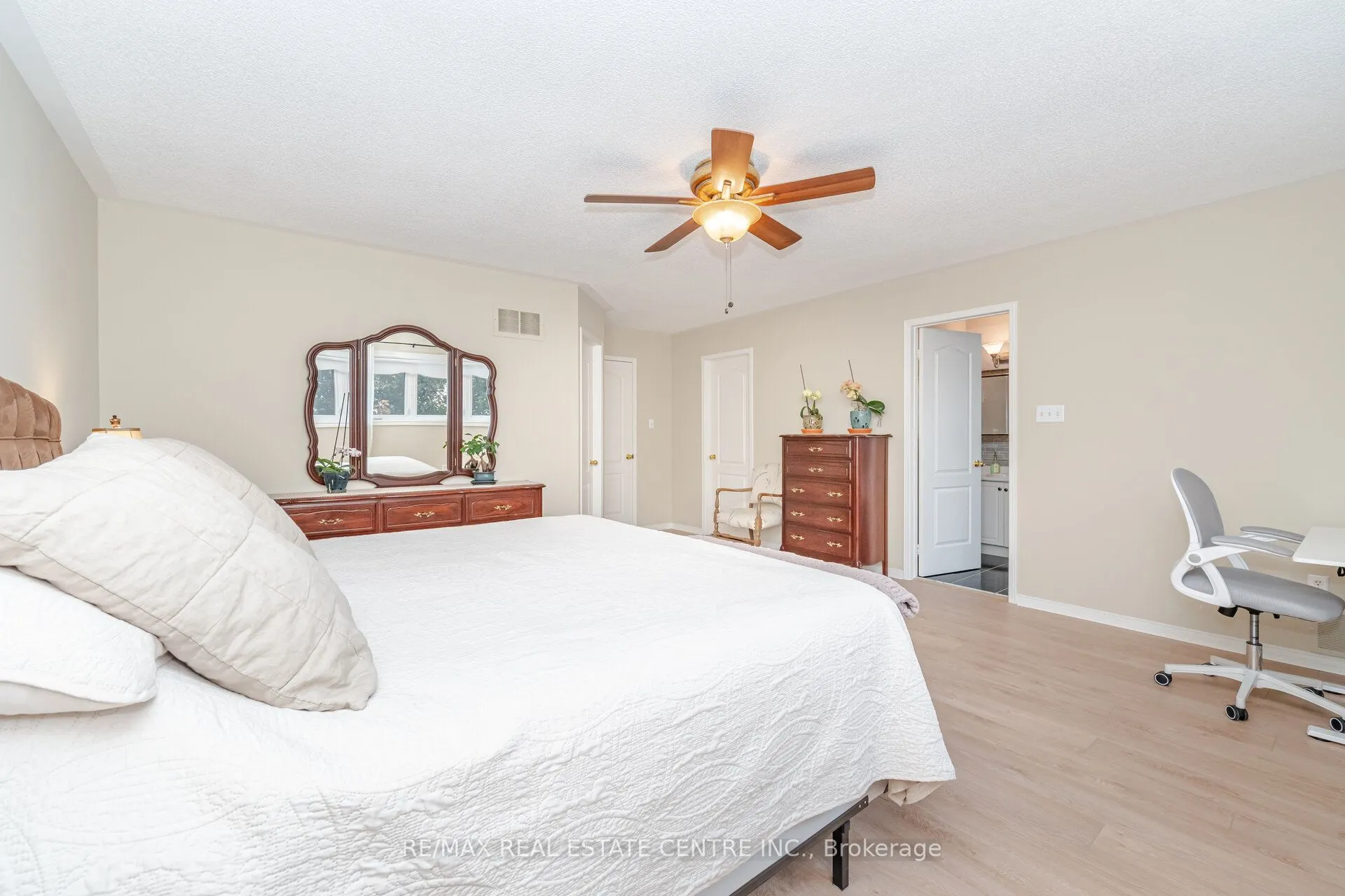 30 Creekwood Drive