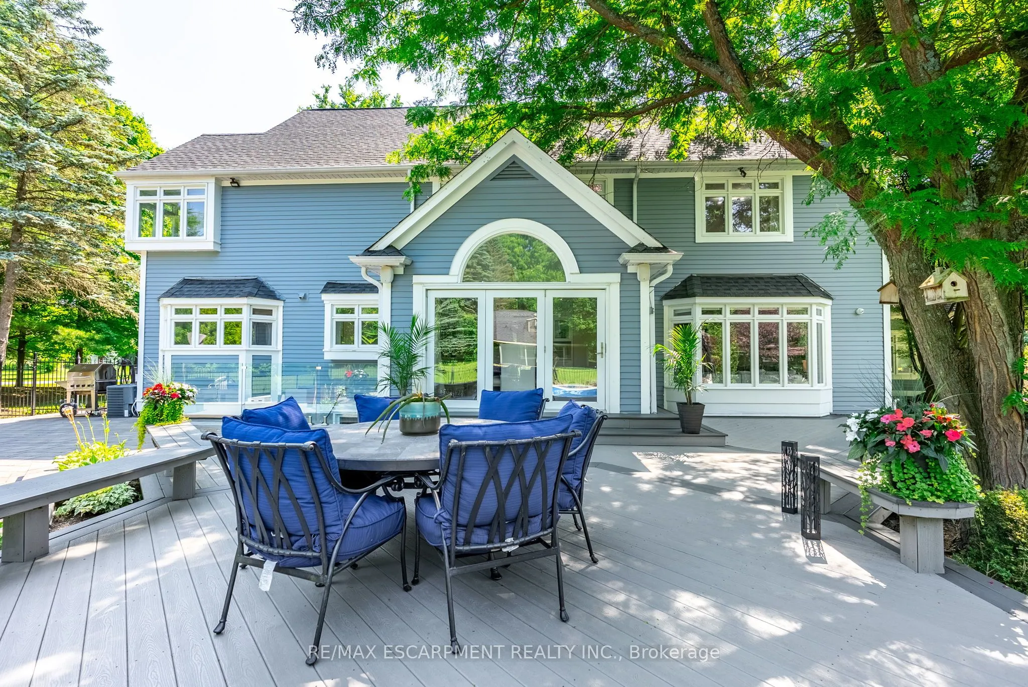 6618 Carriage Trail