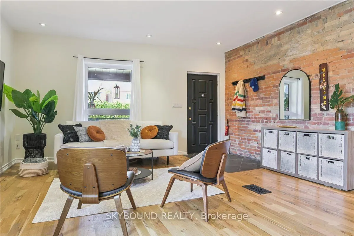 2043 Davenport Road