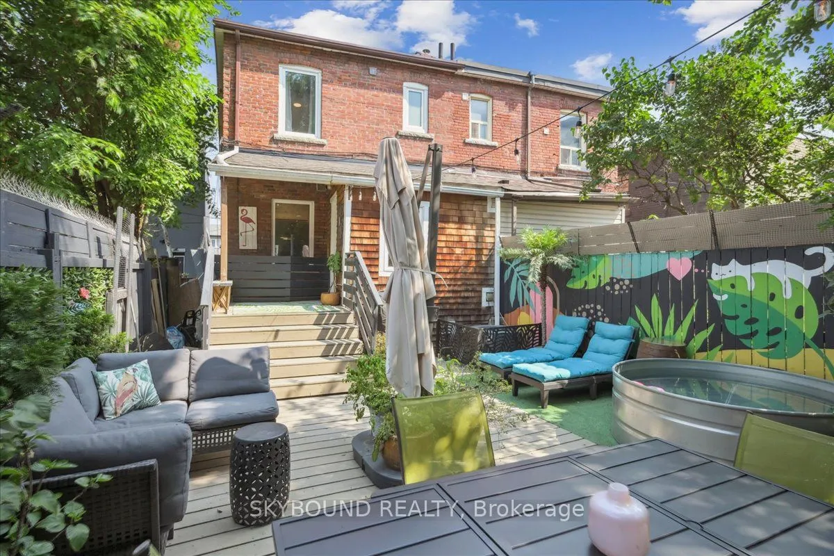 2043 Davenport Road