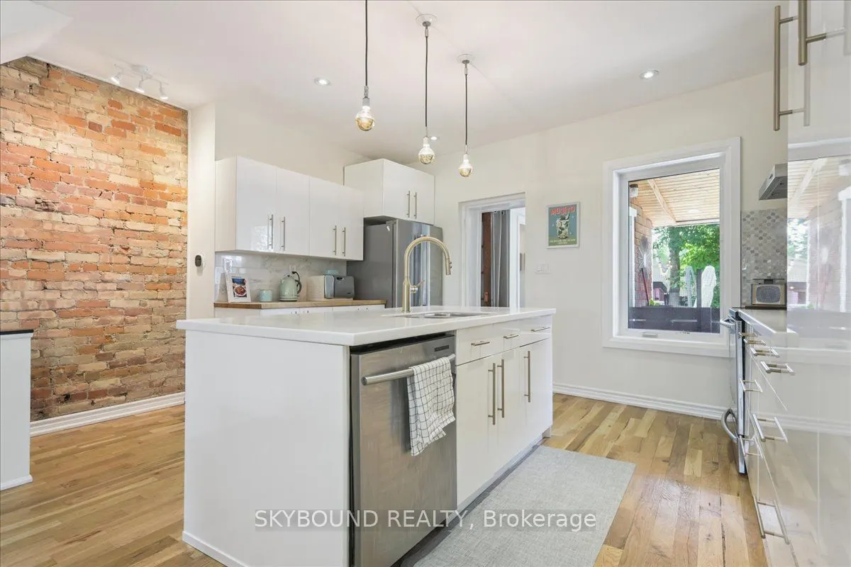 2043 Davenport Road