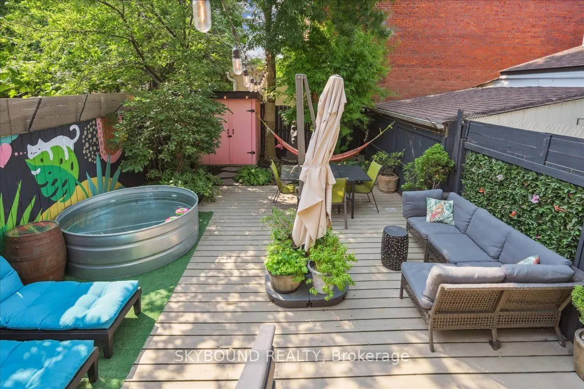 2043 Davenport Road